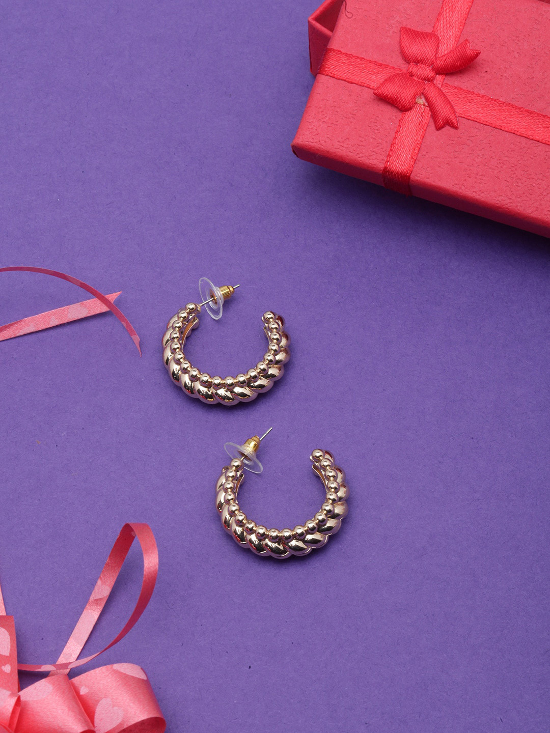 

DressBerry Gold-Plated Gold-Toned Circular Half Hoop Earrings