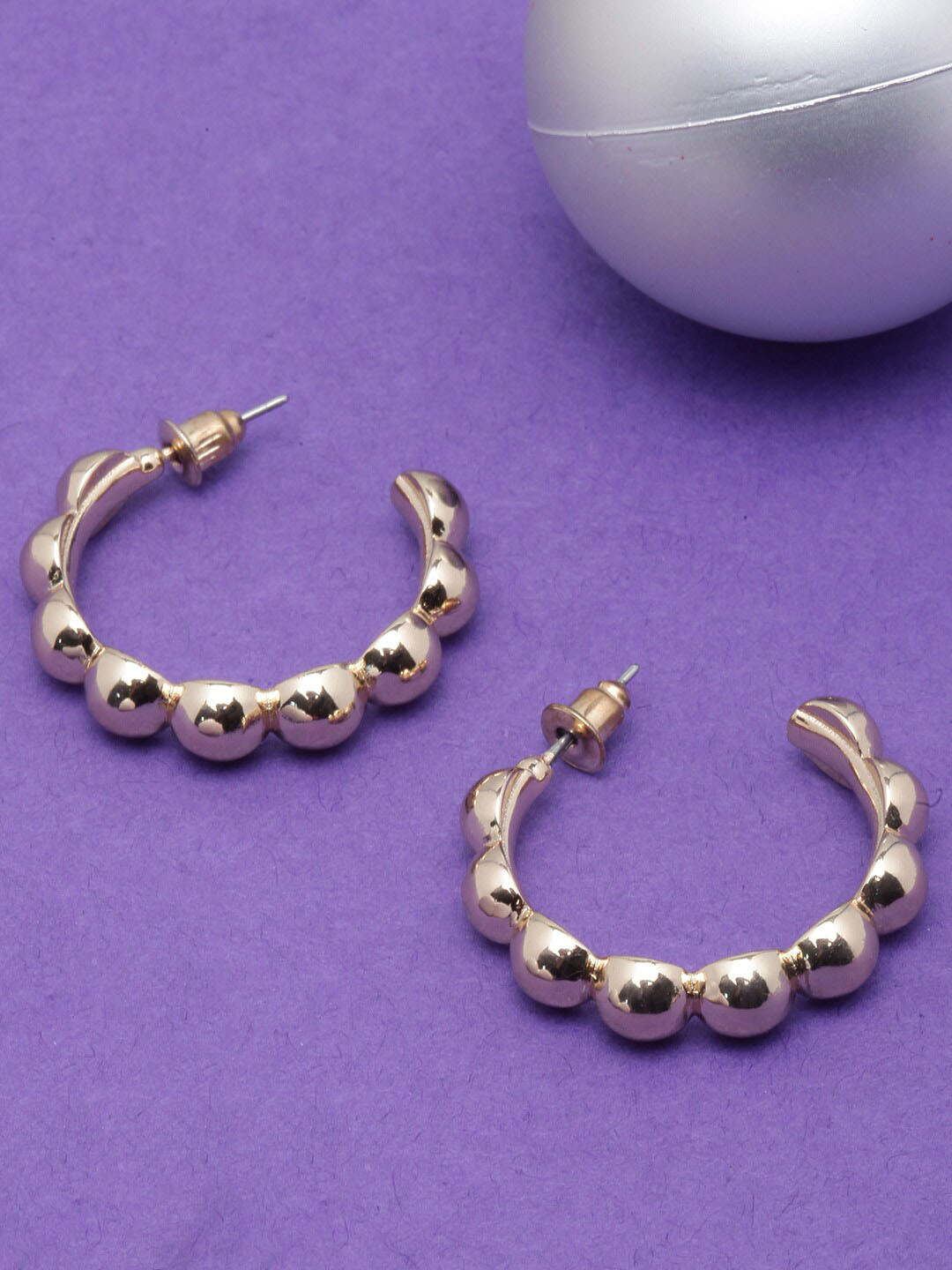 

DressBerry Gold-Plated Gold-Toned Circular Half Hoop Earrings