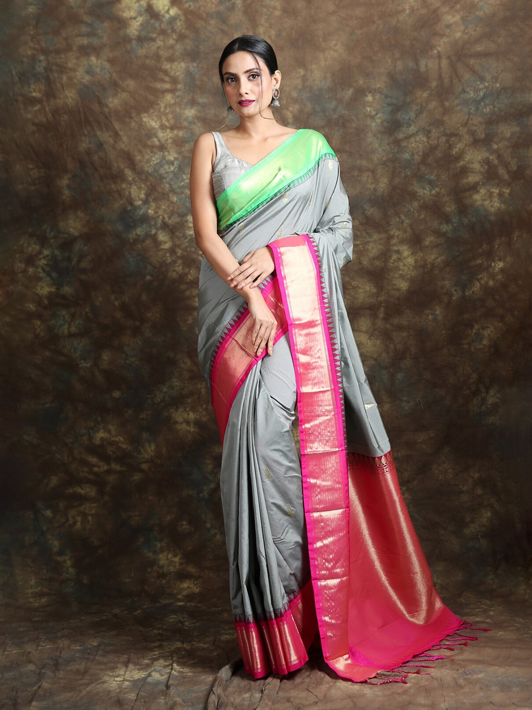 

Charukriti Ethnic Woven Design Zari Handloom Saree, Grey