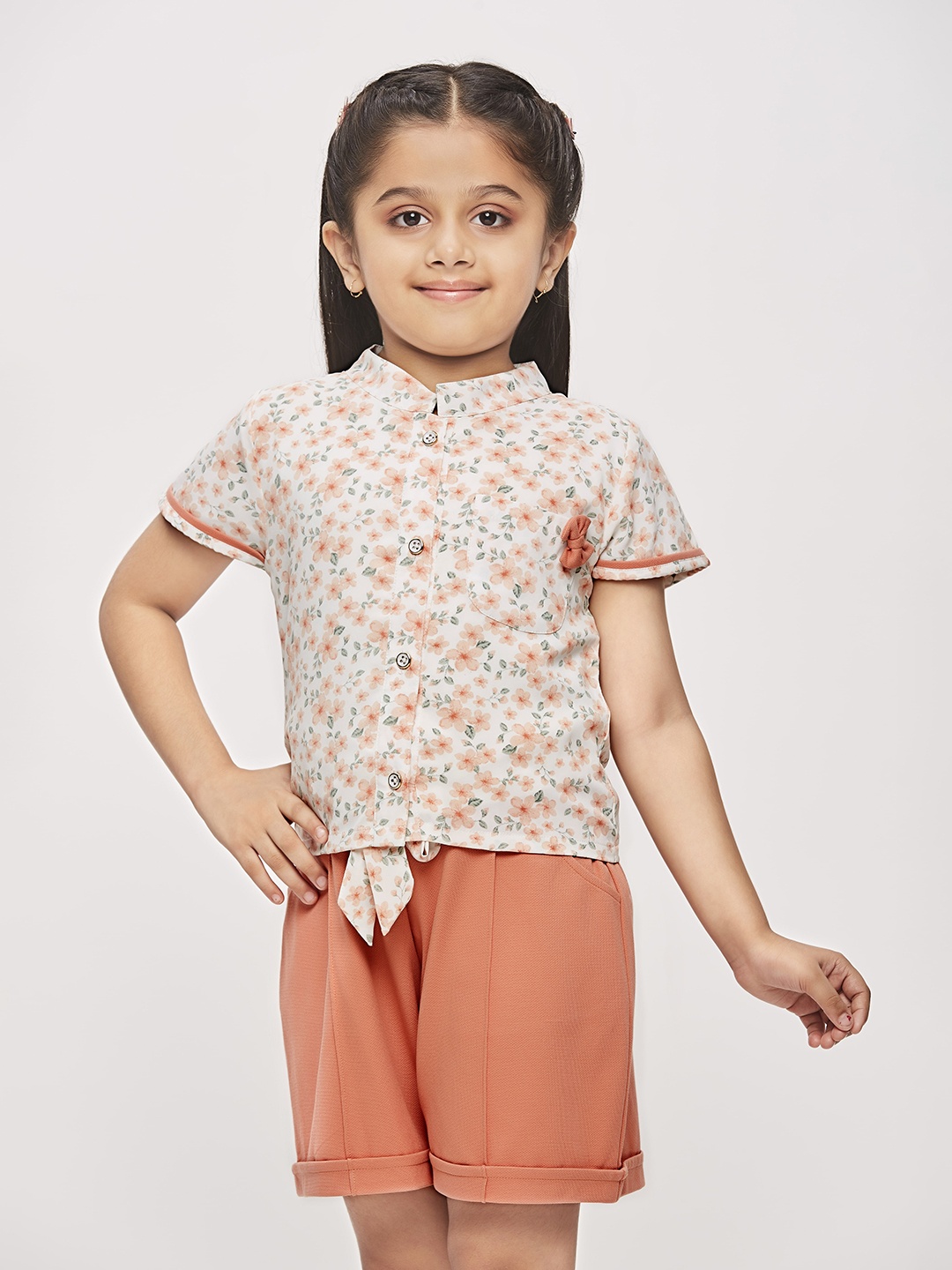 

Tiny Girl Floral Printed Shirt with Shorts, Peach