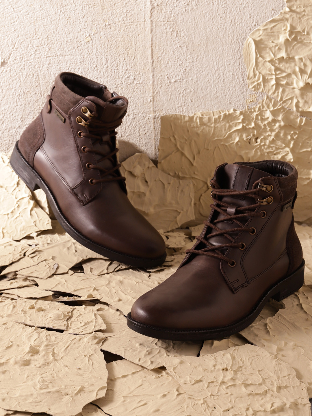 

Red Chief Men Mid Top Block-Heel Leather Regular Boots, Brown