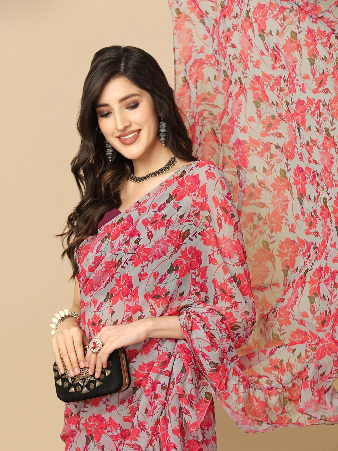 

Sangria Grey Floral Printed Ruffle Saree With Blouse Piece