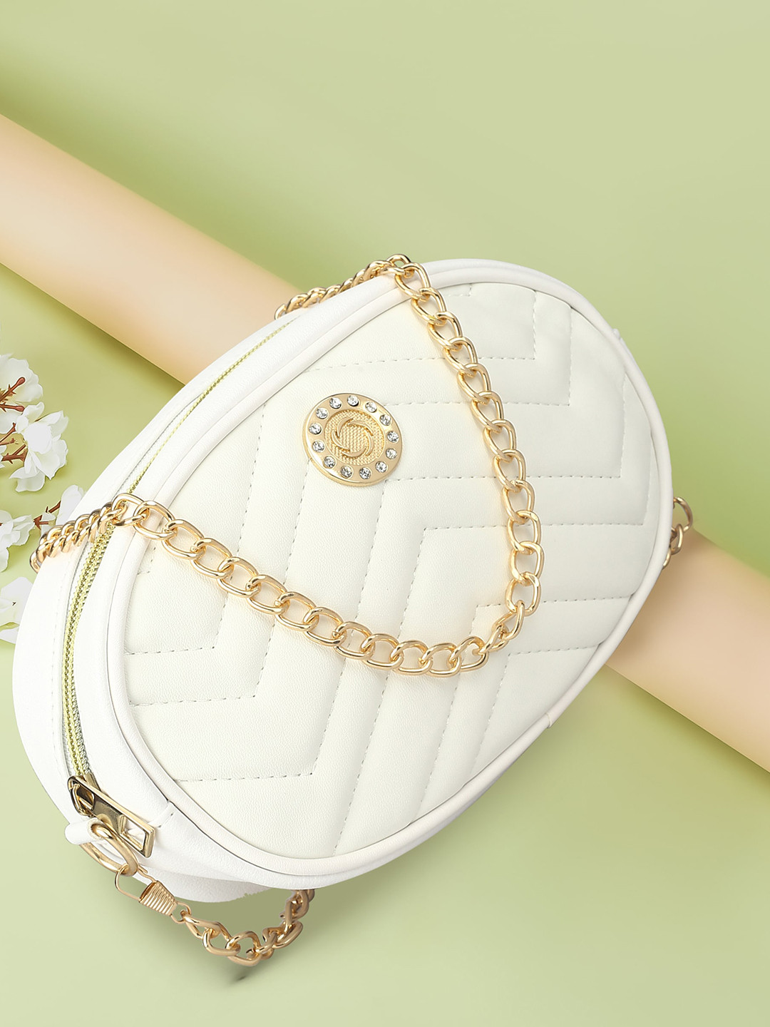 

Diva Dale PU Bucket Sling Bag, White