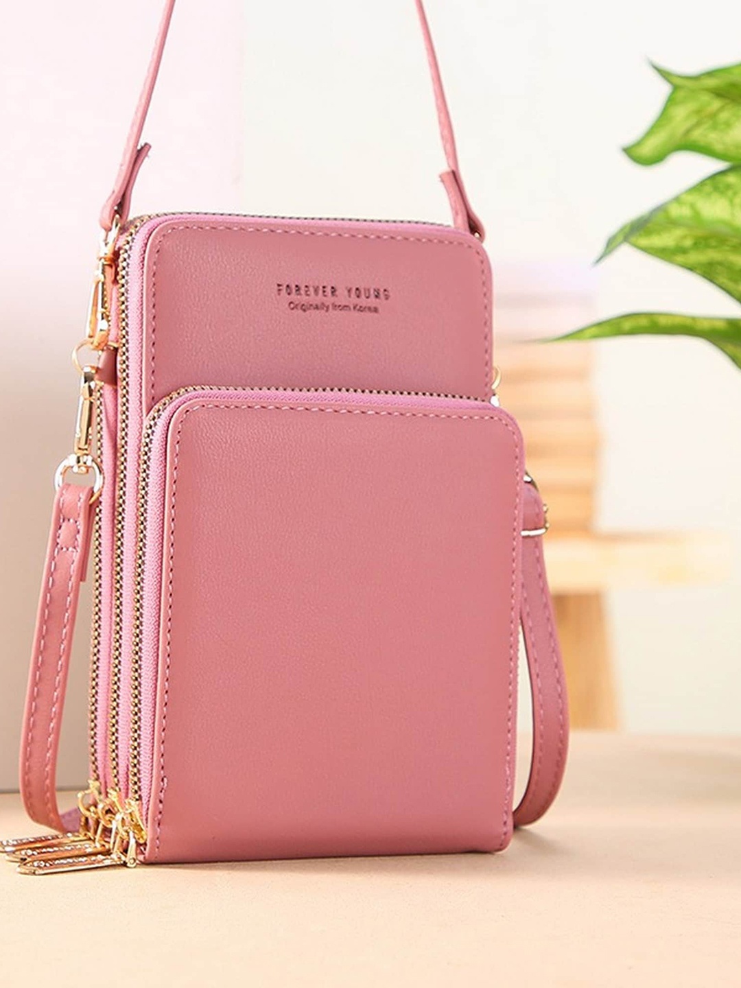 

Diva Dale Structured Sling Bag, Pink