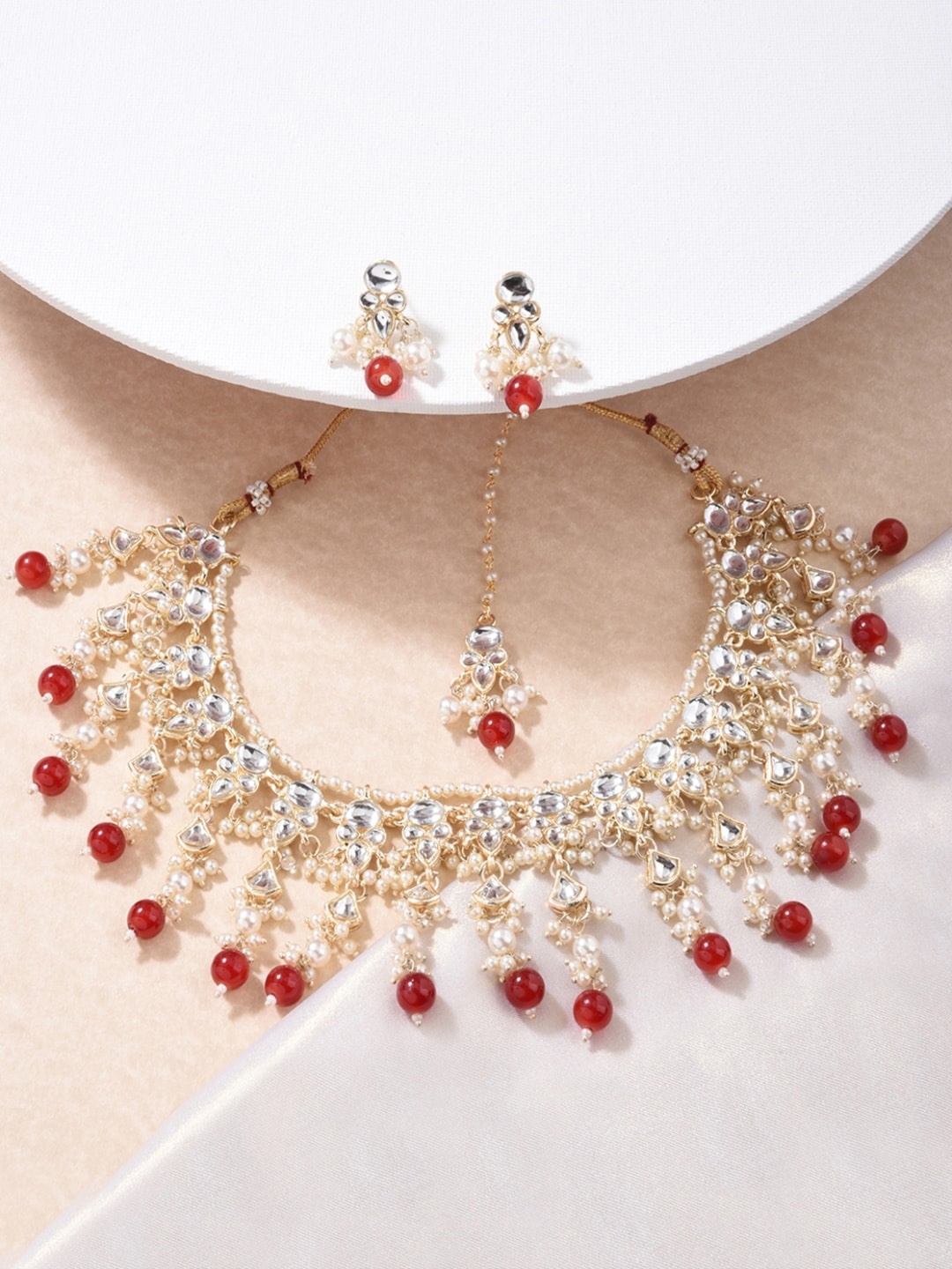 

Fida Gold-Plated Kundan-Studded & Beaded Necklace & Earring Set