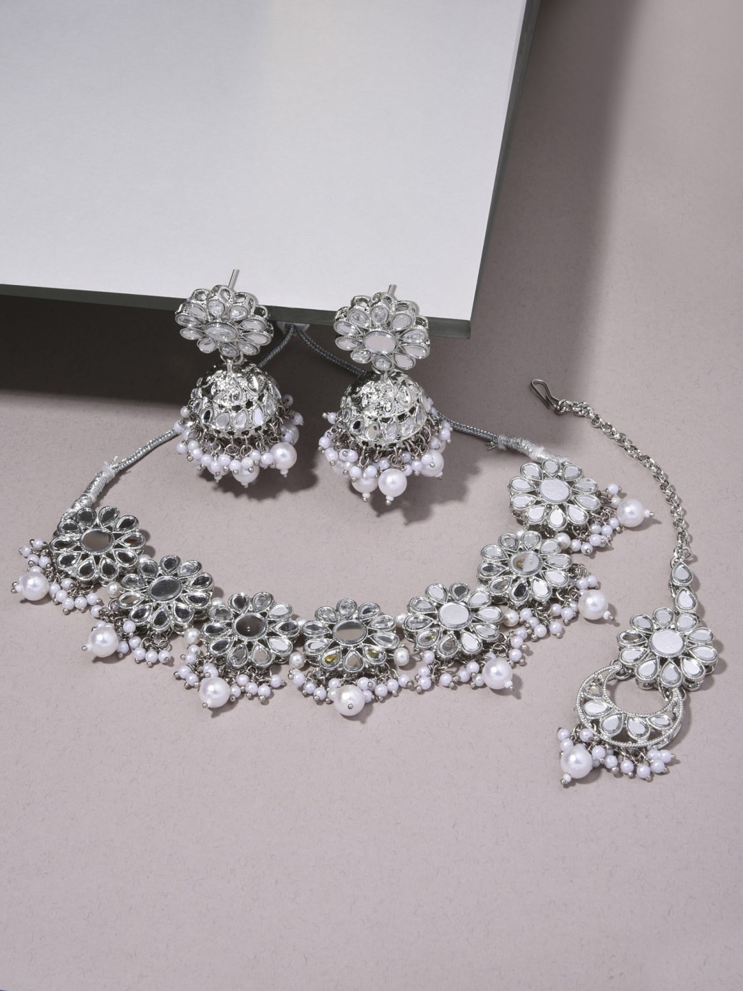 

Fida Silver-Plated Stone-Studded & Beaded Necklace & Earring Set