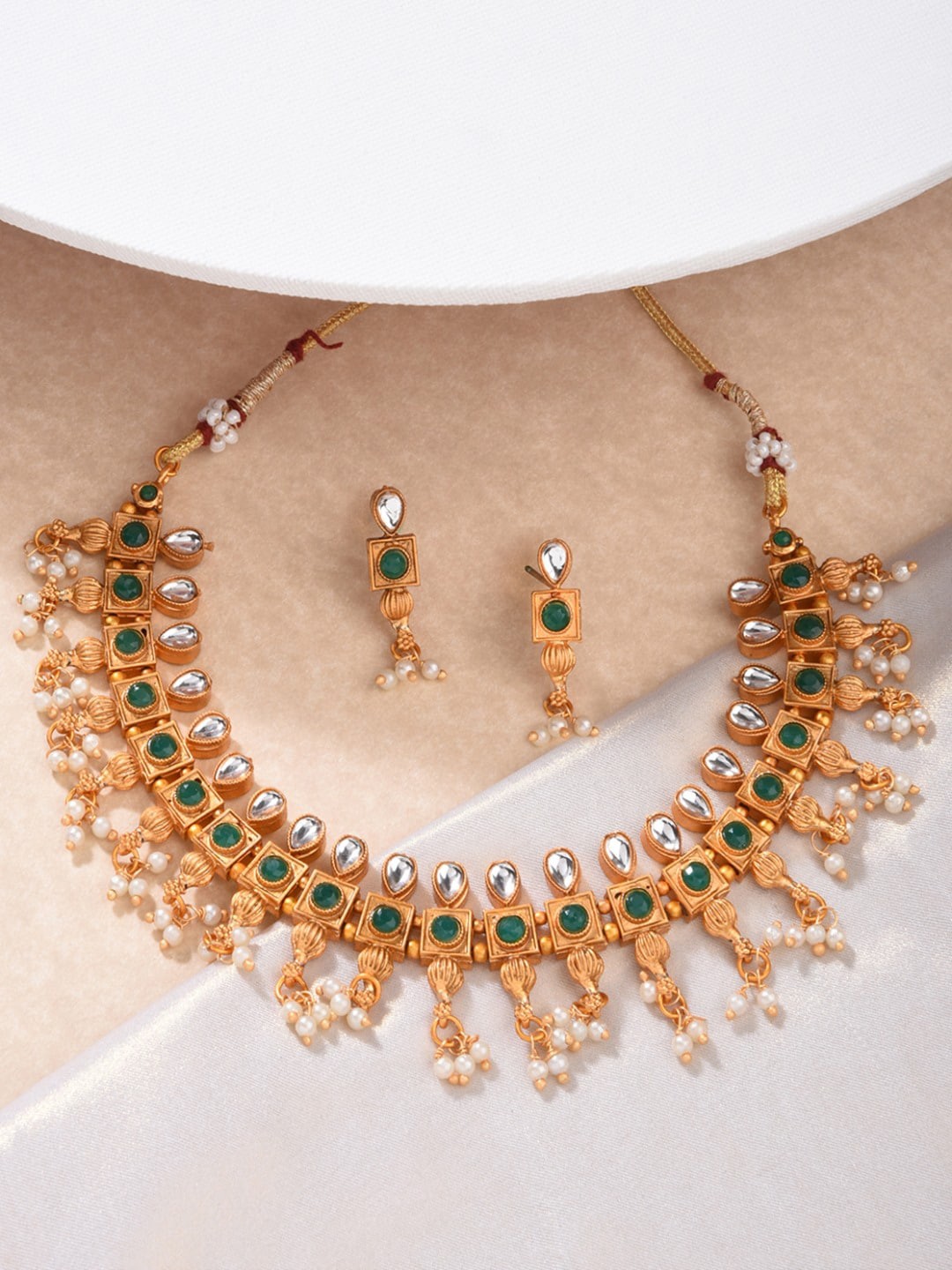 

Fida Gold-Plated Kundan-Studded & Beaded Necklace & Earring Set