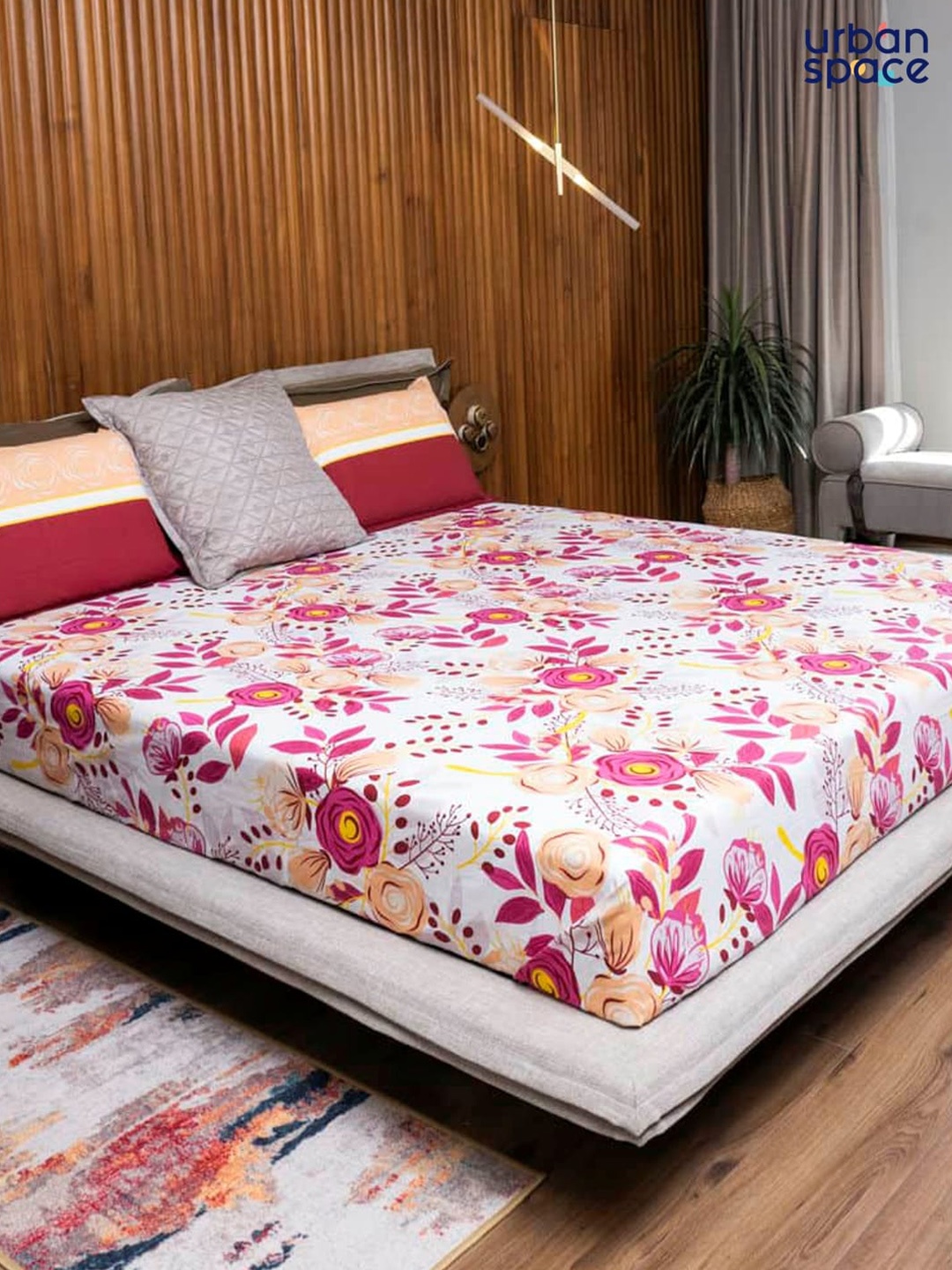 

URBAN SPACE White & Pink Printed Pure Cotton Double Queen Bedding Set