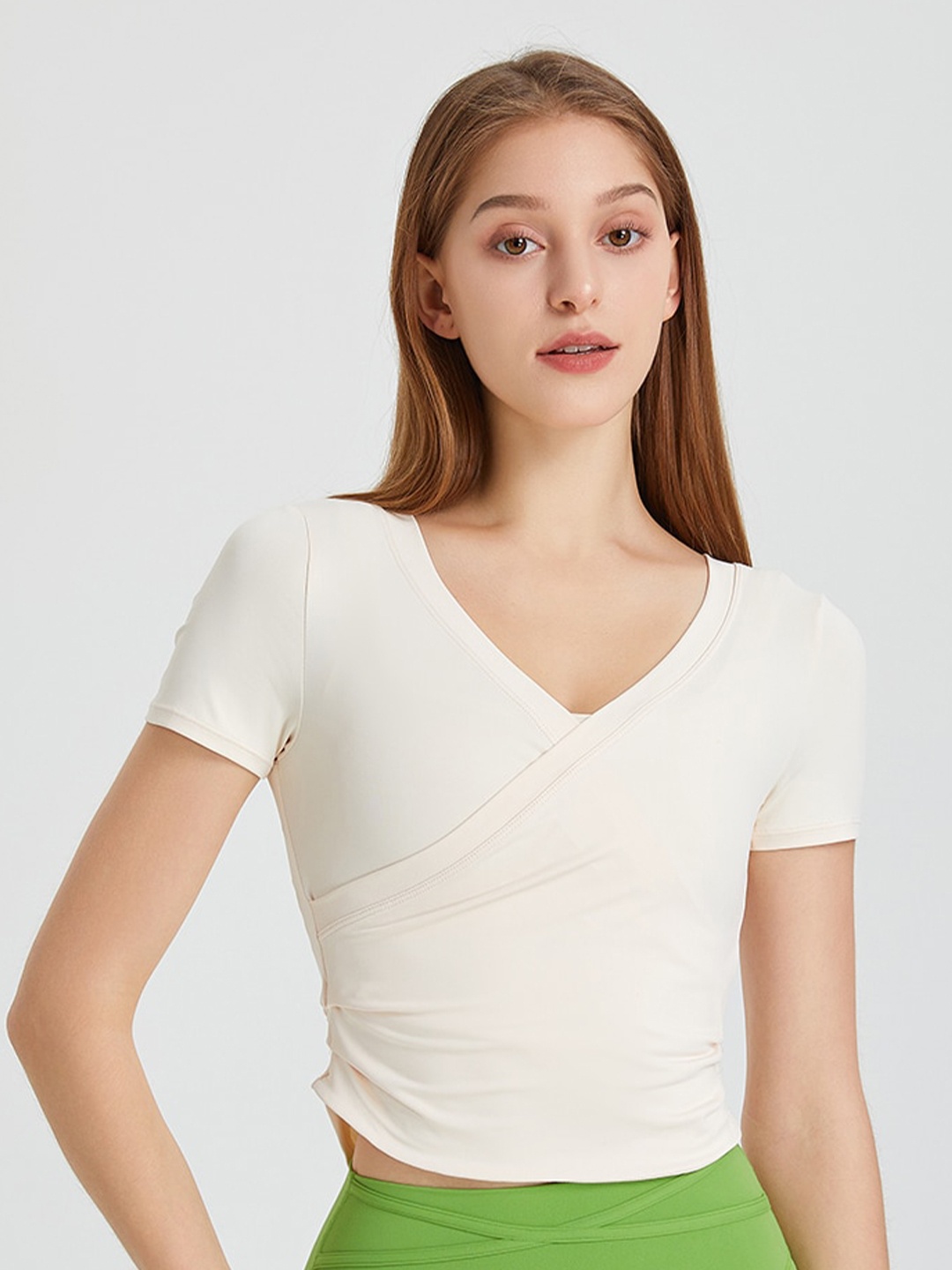 

JC Collection V-Neck Fitted Ruched Top, White