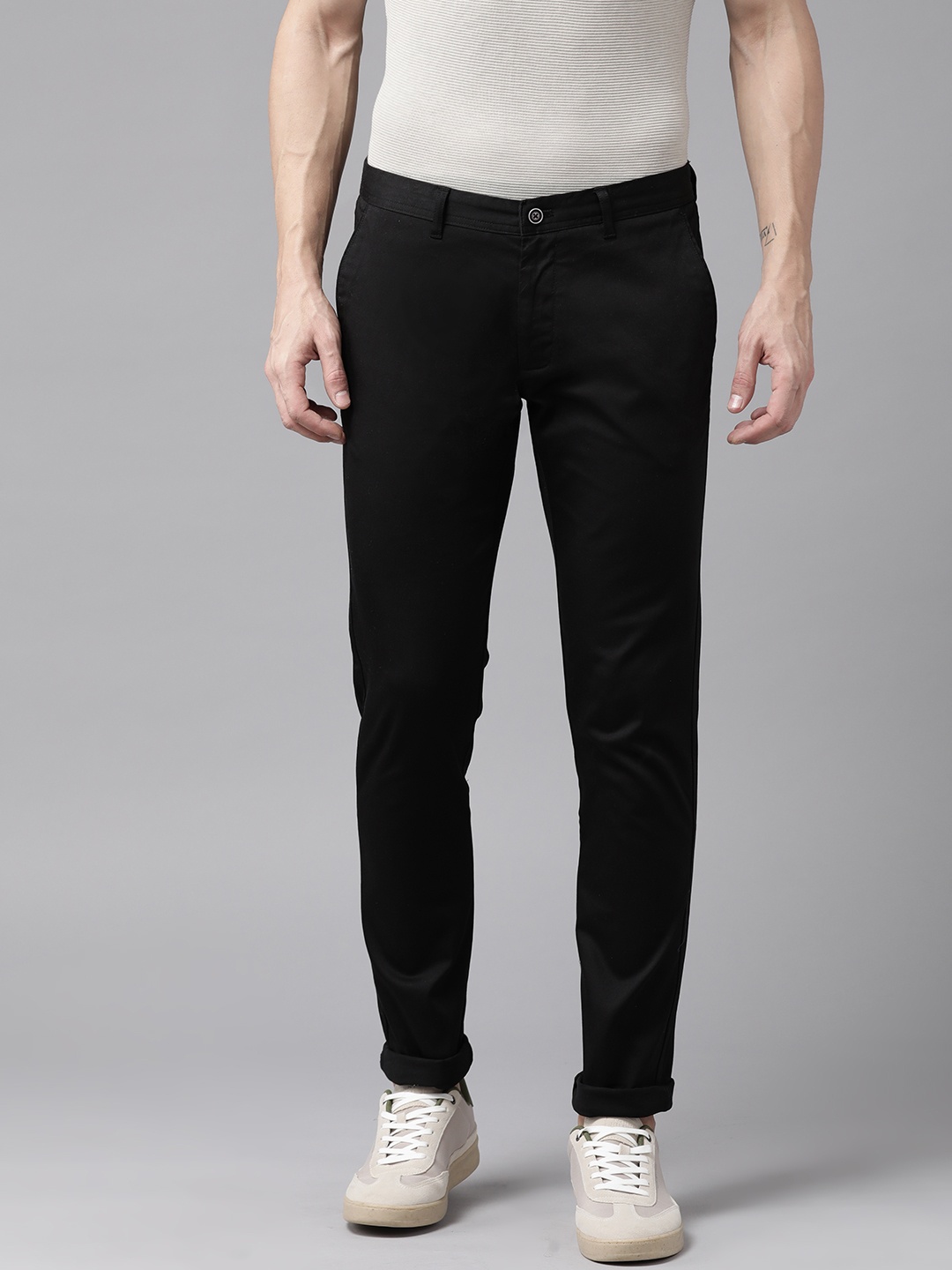 

Blackberrys Men Tapered Fit Trousers, Black