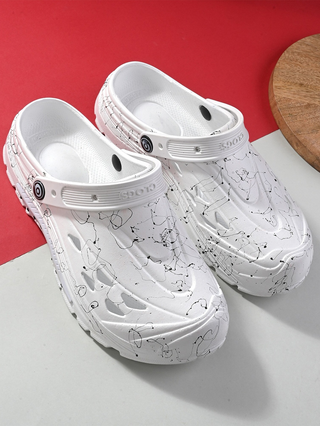 

BIRDE Women Printed Clogs, White