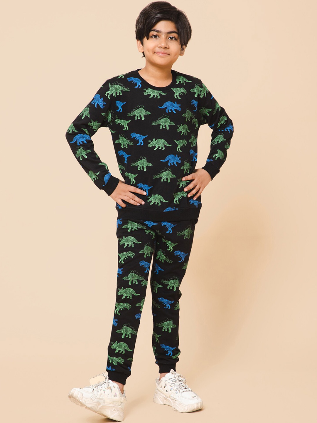 

Alan Jones Boys Conversational Printed Tracksuit, Black