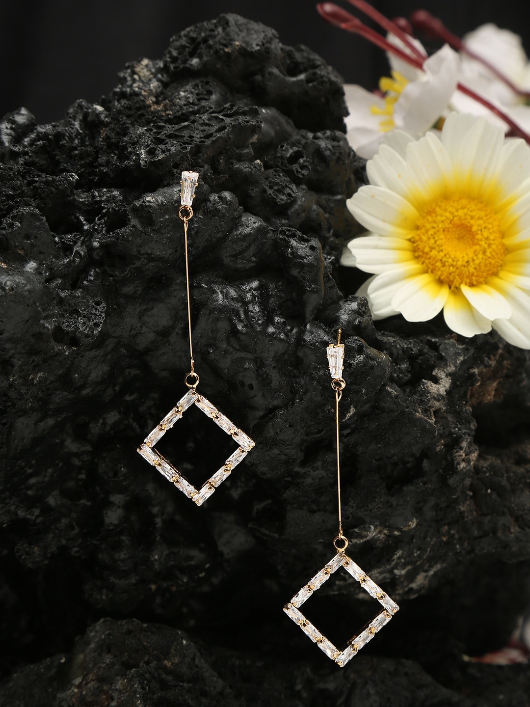 

Anouk Gold-Toned & White Gold-Plated Contemporary Drop Earrings