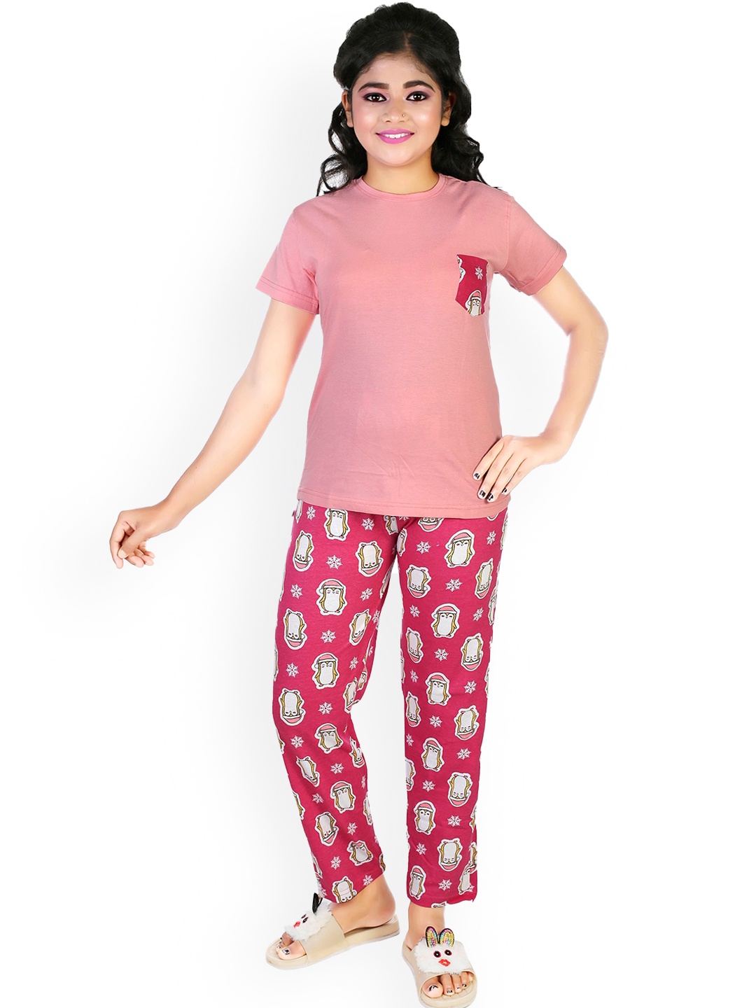 

CELEBRITY CLUB Girls Conversational Printed Night Suit, Pink