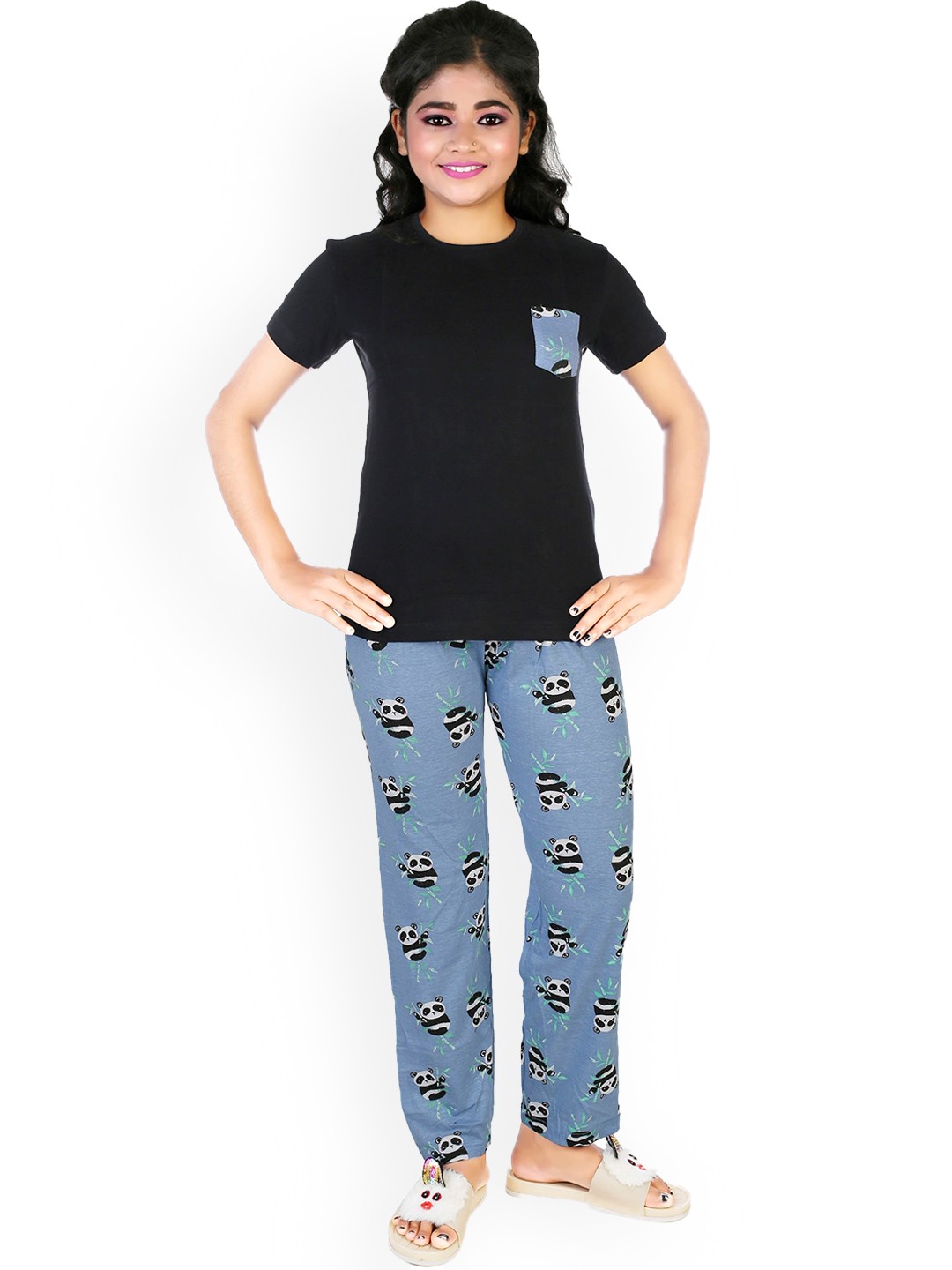 

CELEBRITY CLUB Girls Conversational Printed Night Suit, Black