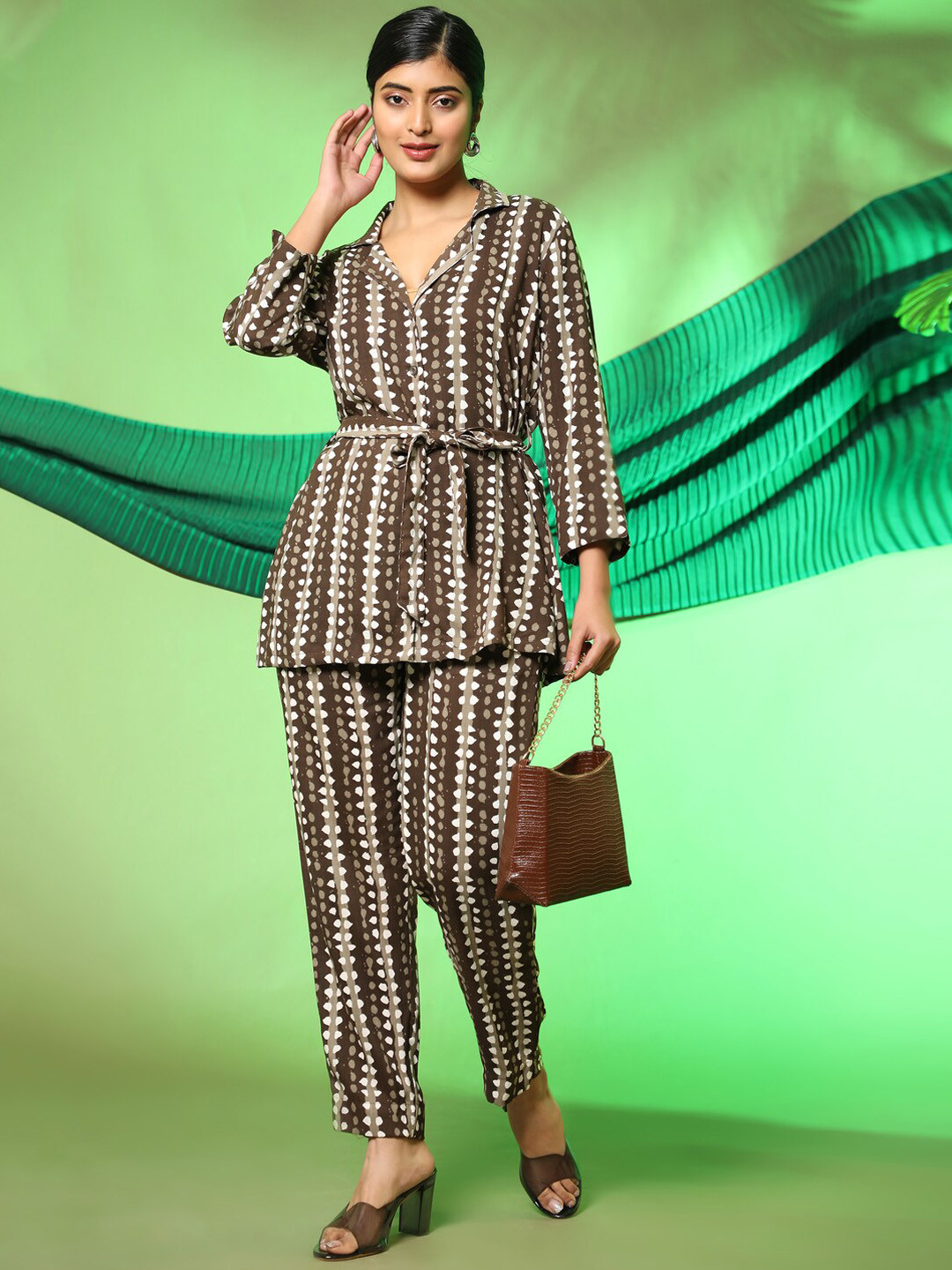 

KALINI Printed Waist Tie-Ups Shirt With Trousers, Brown