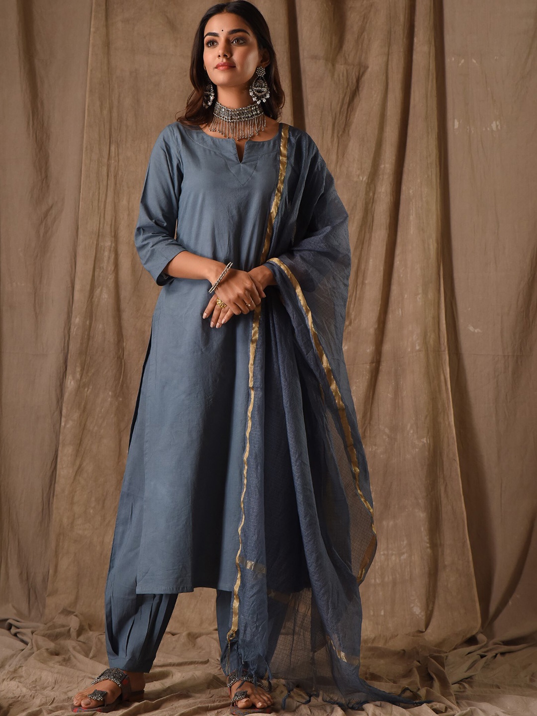 

DIMPLE DESIGN STUDIO Regular Pure Cotton Kurta with Trousers & With Dupatta, Grey