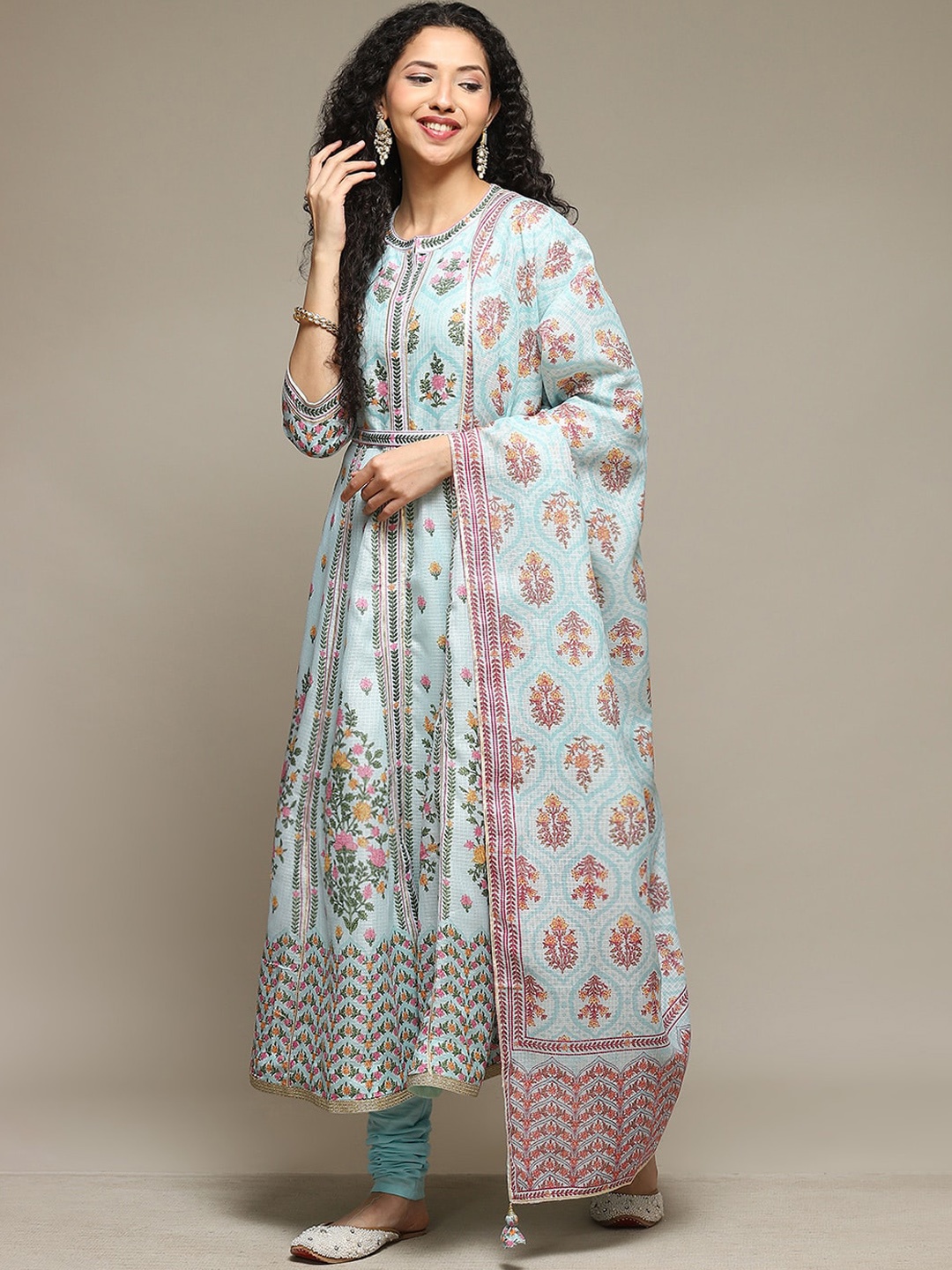 

Biba Floral Printed Regular Kurta with Churidar & Dupatta, Blue