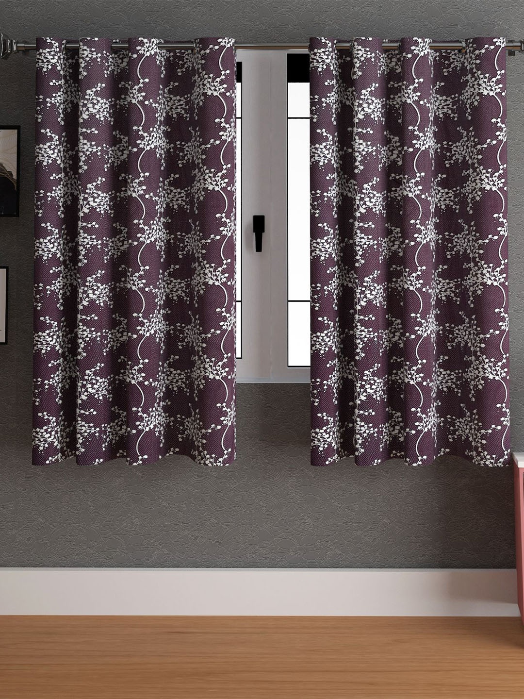 

LA VERNE Maroon & White 2 Pieces Floral Window Curtains