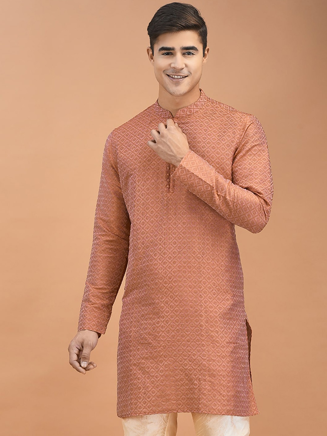 

DEYANN Mandarin Collar Woven Design Jacquard Kurta, Red