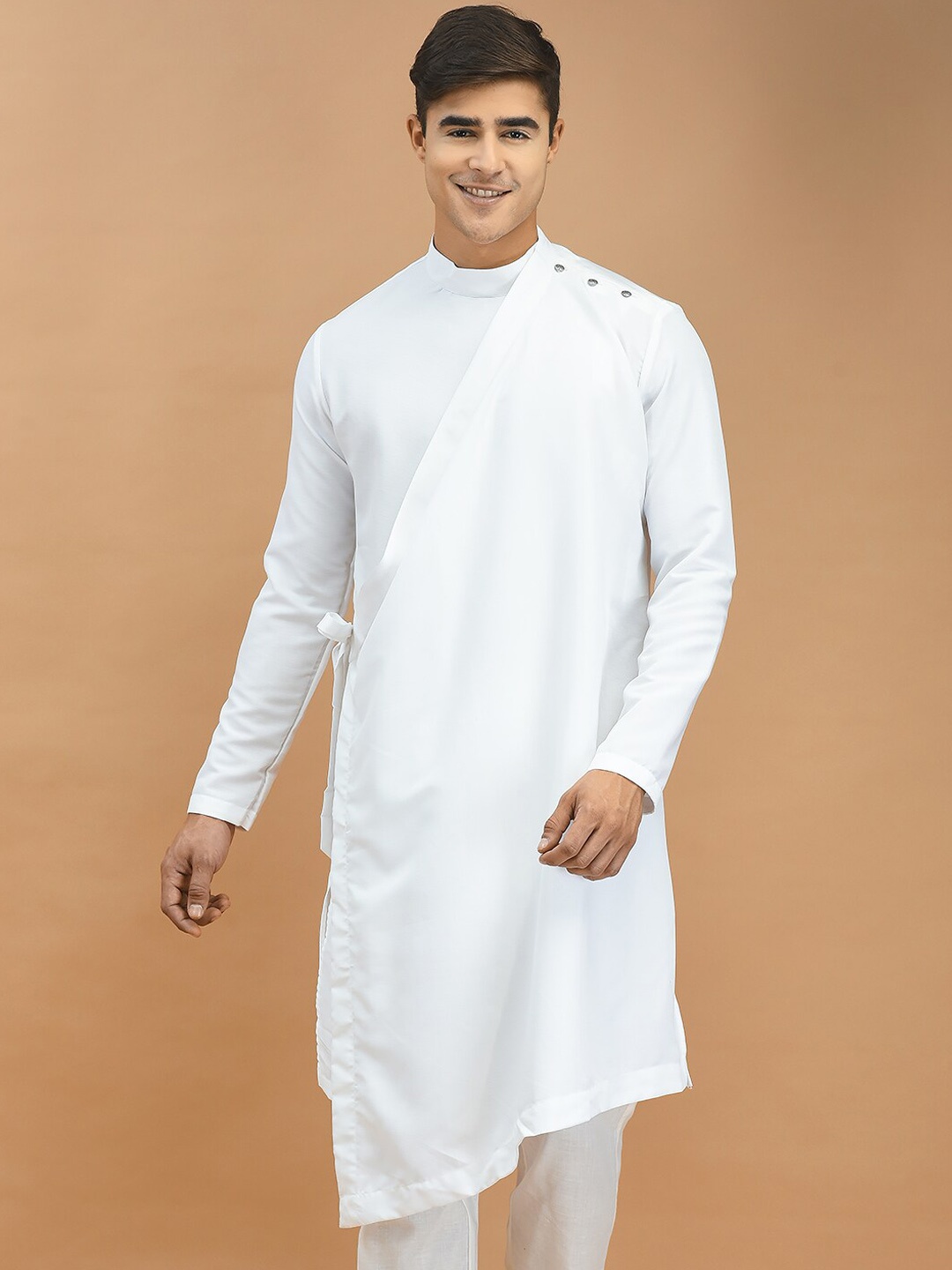 

DEYANN Mandarin Collar Angrakha Kurta, White