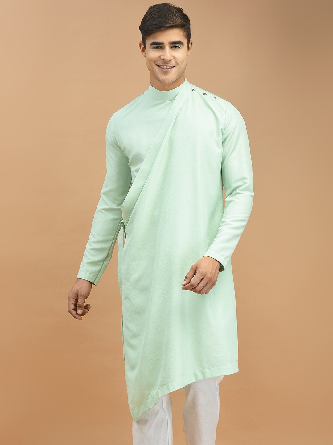 

DEYANN Band Collar Angrakha Asymmetric Kurta, Green