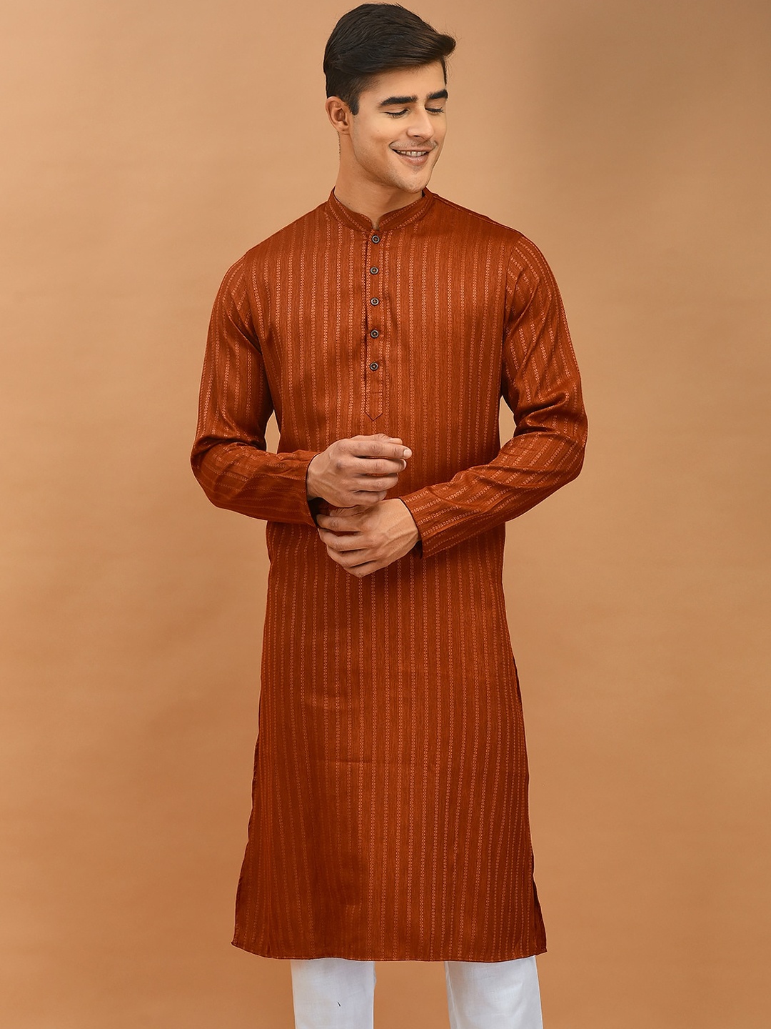 

DEYANN Mandarin Collar Woven Design Jacquard Kurta, Rust