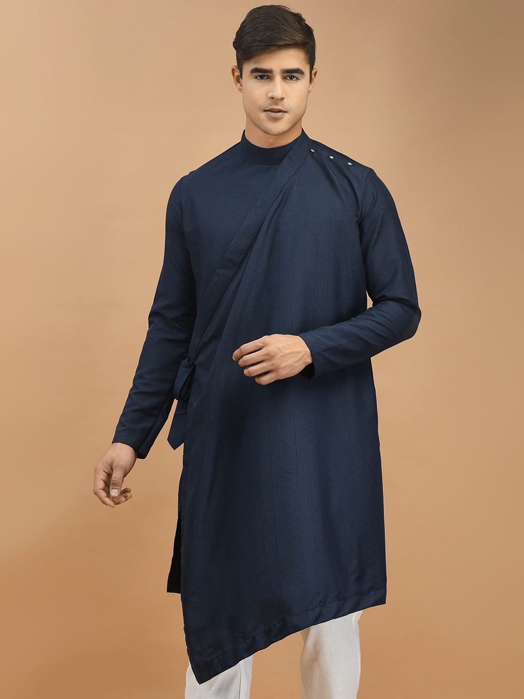 

DEYANN Mandarin Collar Angrakha Kurta, Navy blue