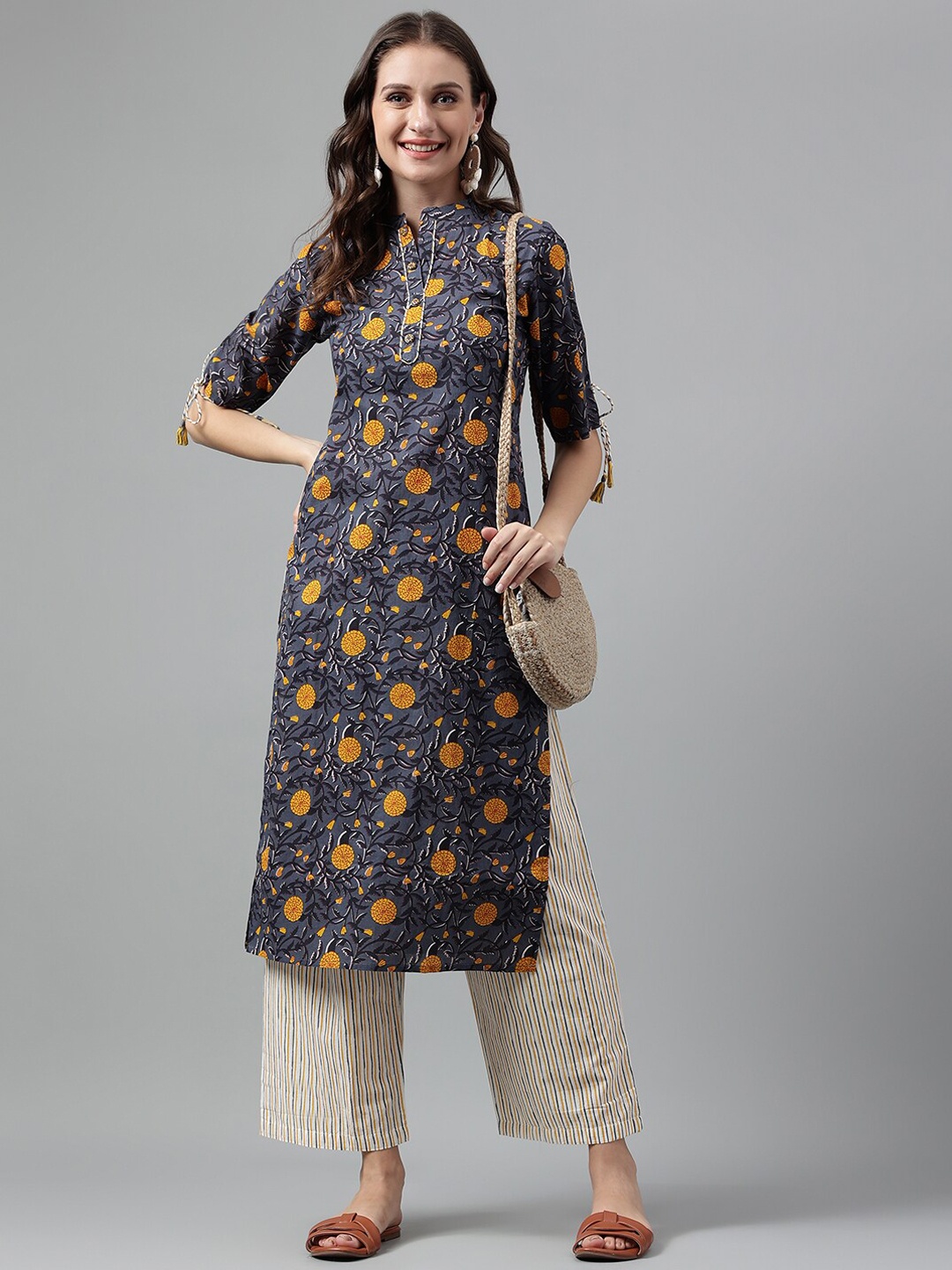 

Neemiya Ethnic Motifs Printed Mandarin Collar Regular Pure Cotton Kurta With Palazzos, Grey