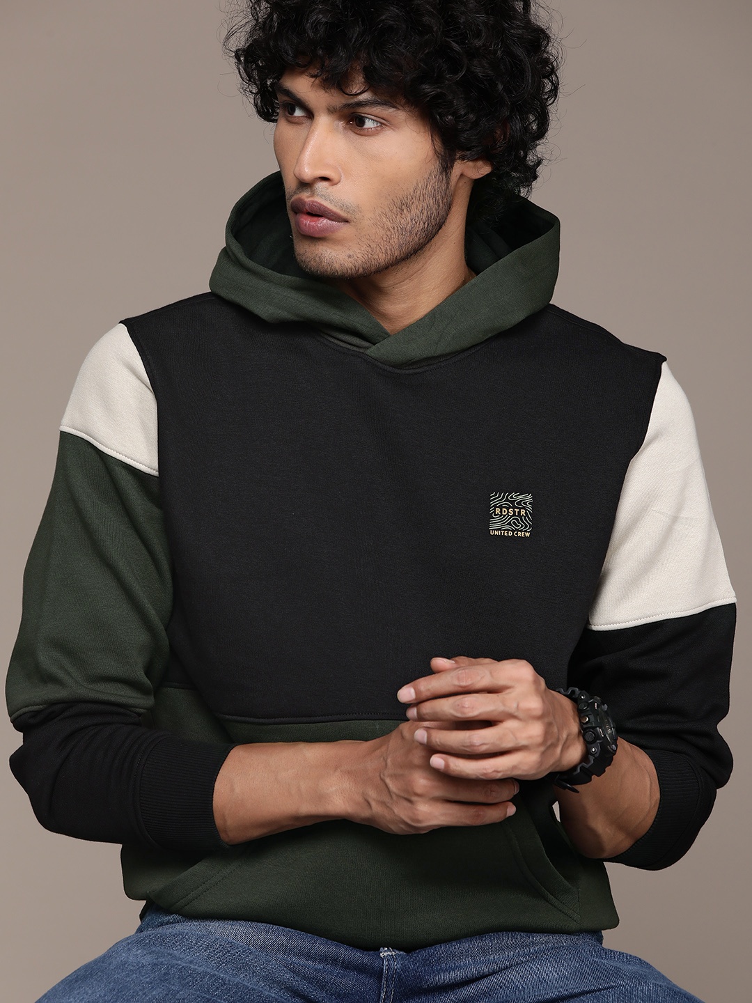 

The Roadster Lifestyle Co. Colourblocked Hooded Sweatshirt, Black