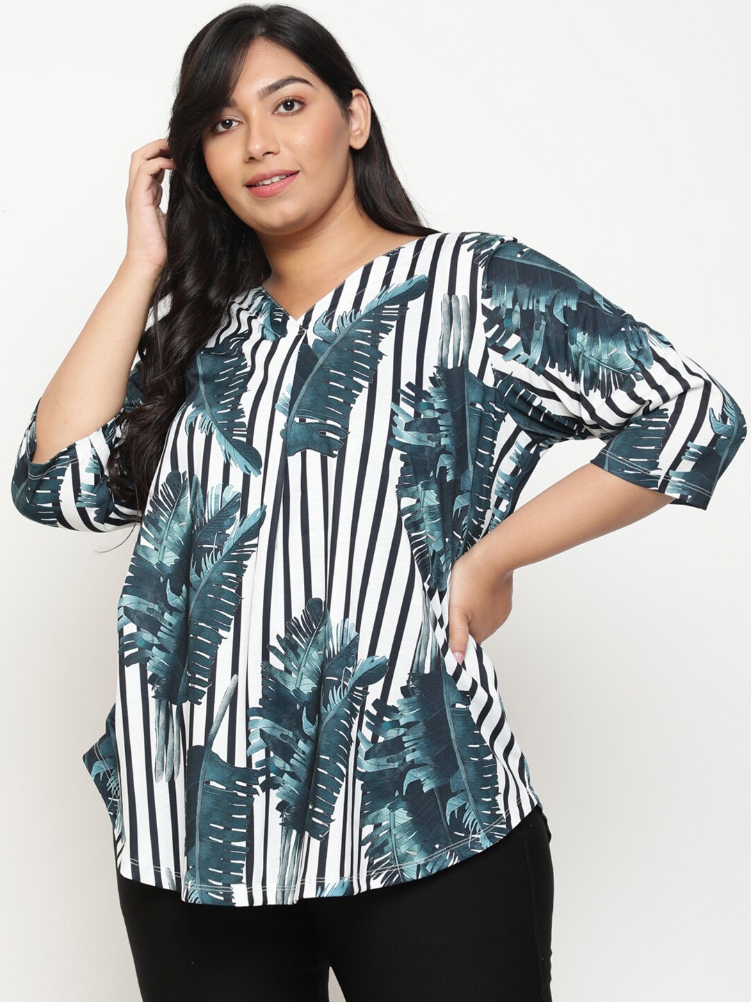 

Amydus Plus Size Tropical Printed V-Neck Longline Top, White