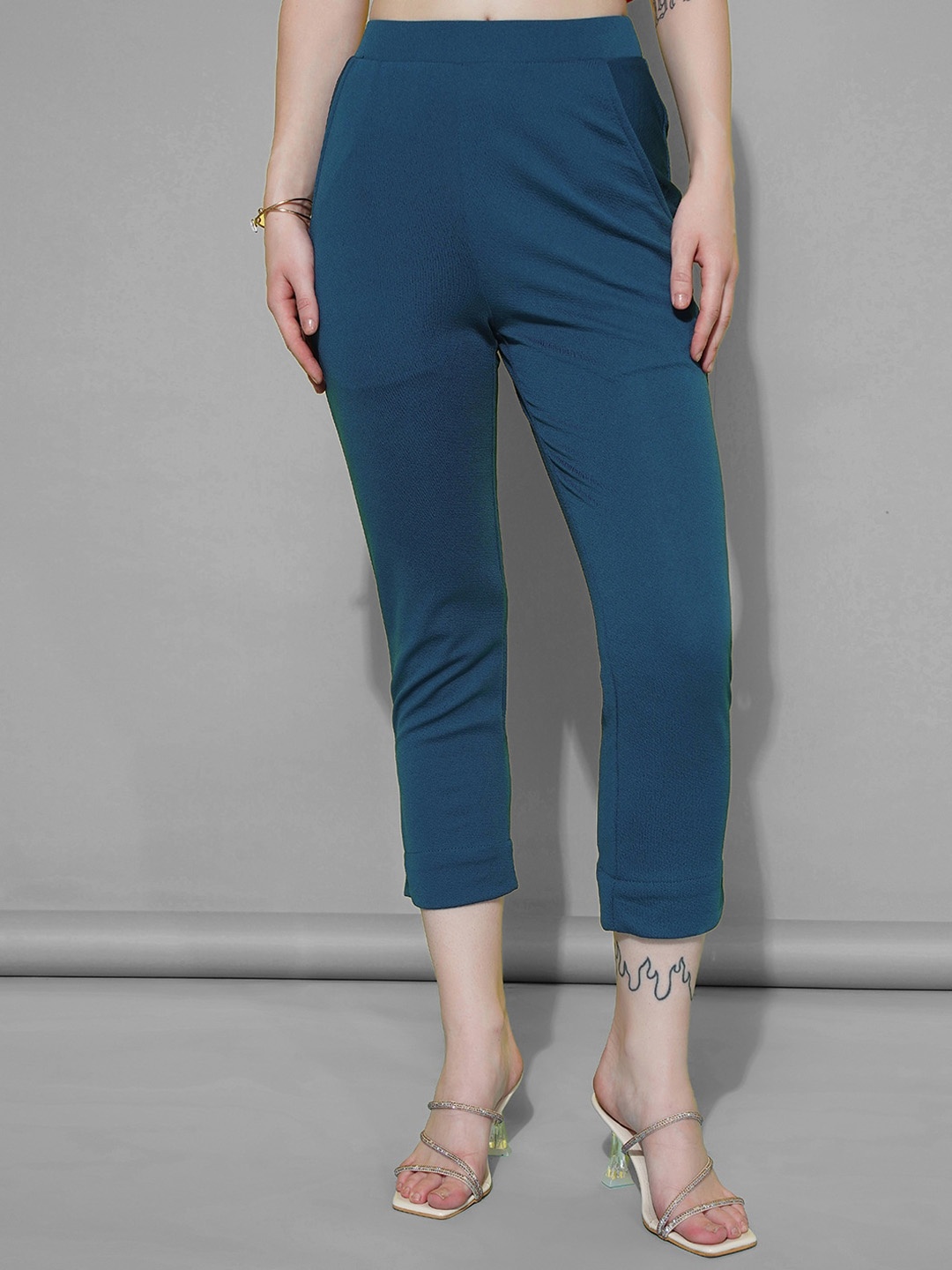 

Selvia Women Easy Wash Cropped Regular Trousers, Teal