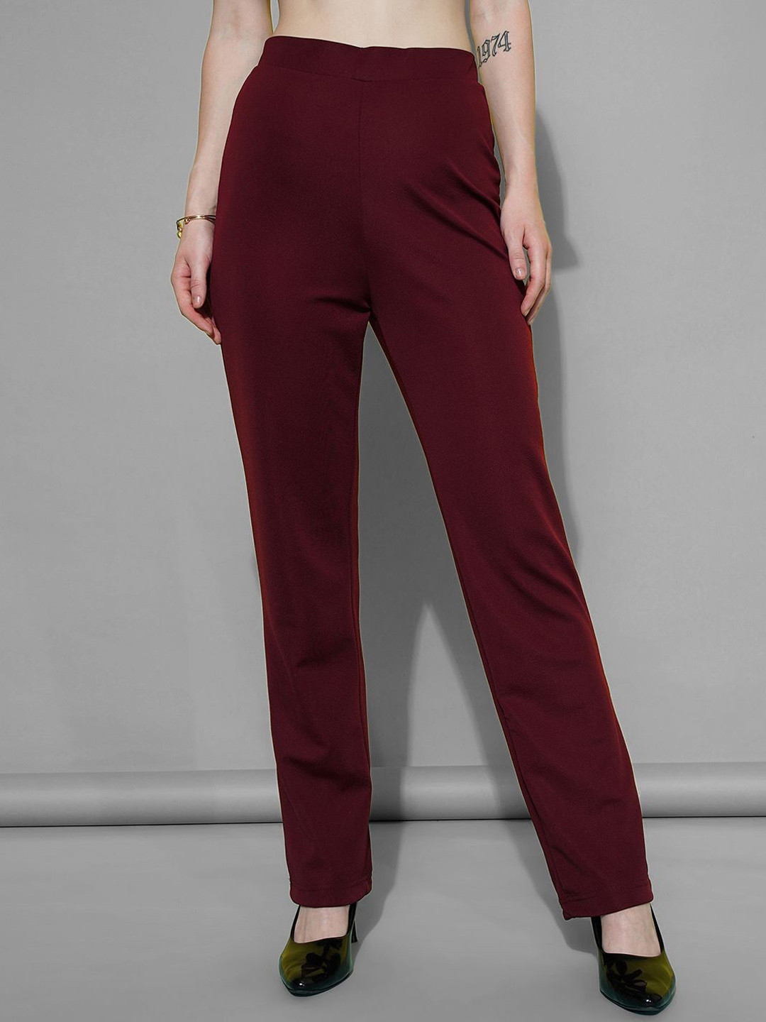 

Selvia Women Mid Rise Trousers, Maroon