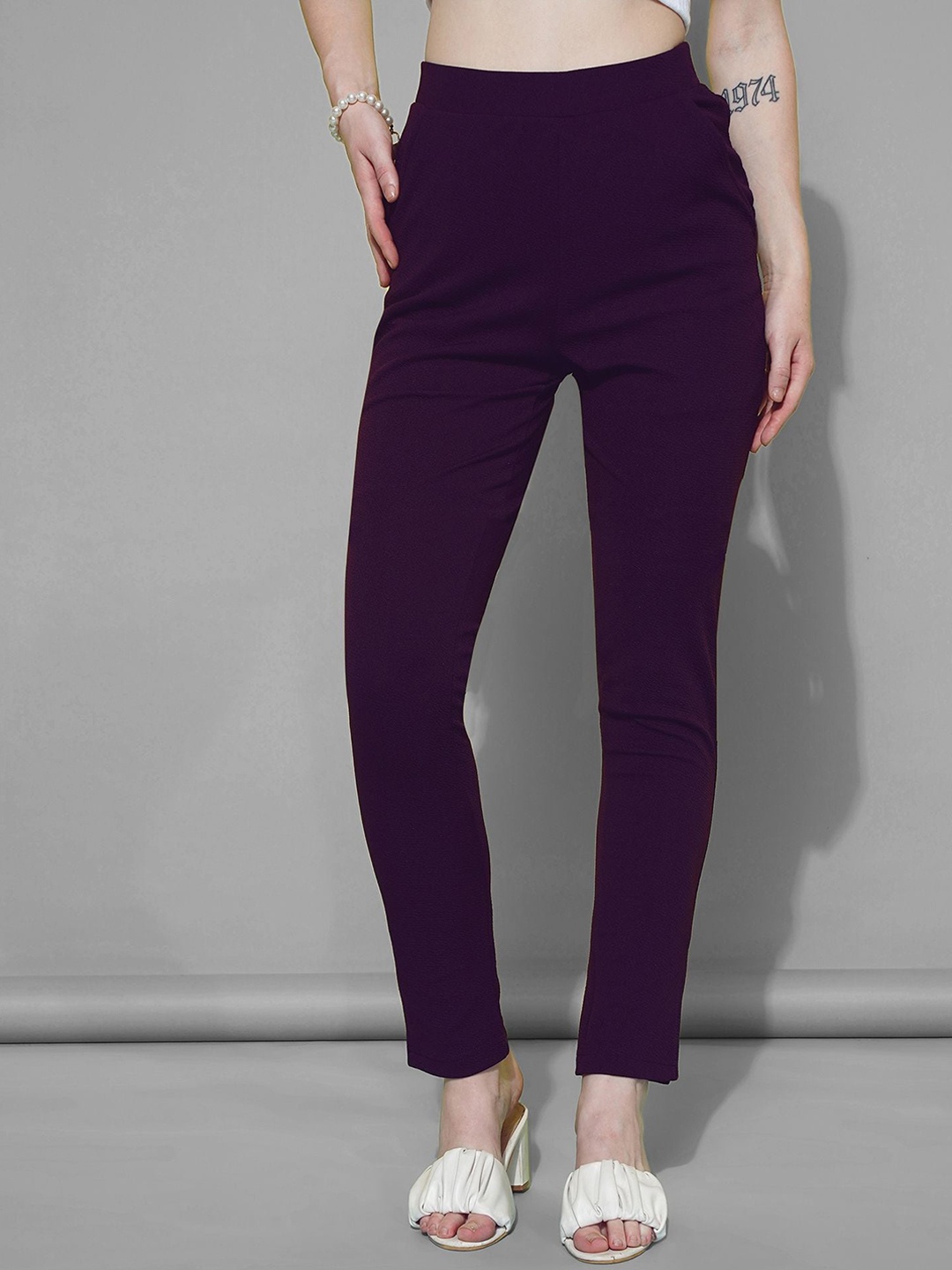 

Selvia Women Mid Rise Trousers, Purple