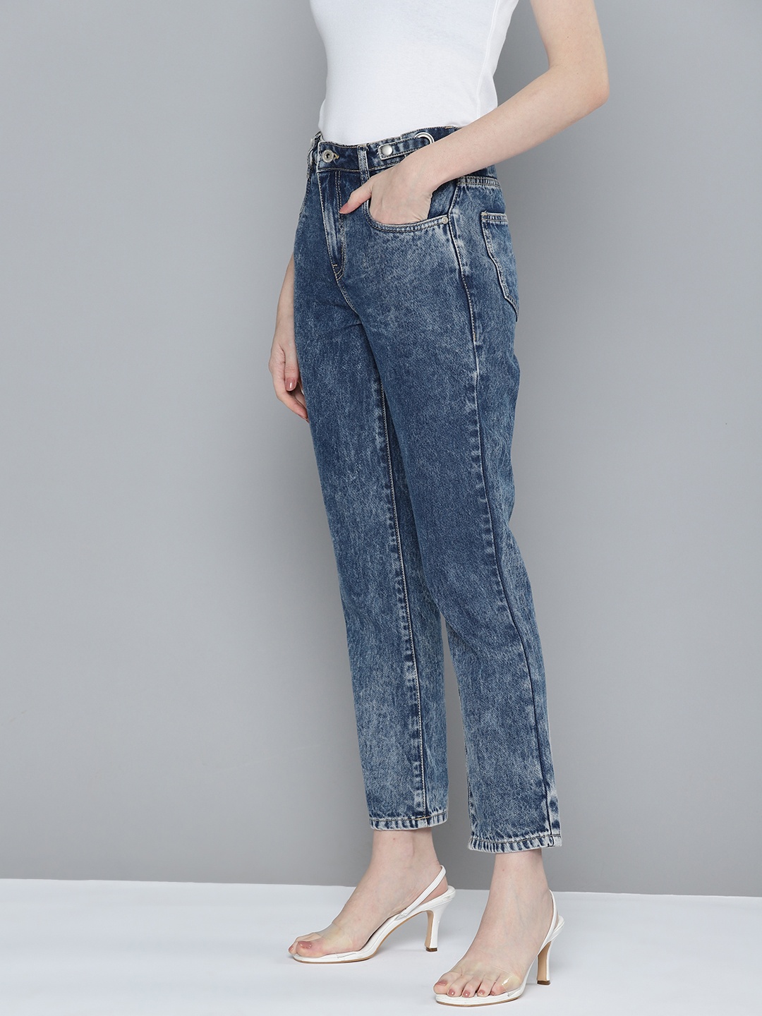 

Chemistry Women Straight Fit Heavy Fade Acid Wash Jeans, Blue