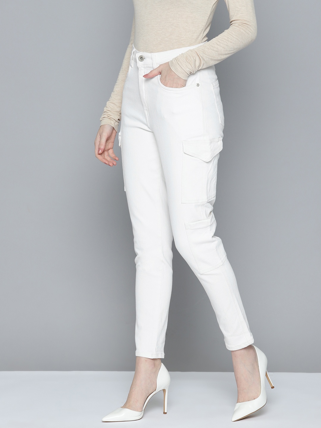 

Chemistry Women Relaxed Fit High-Rise Jeans, White