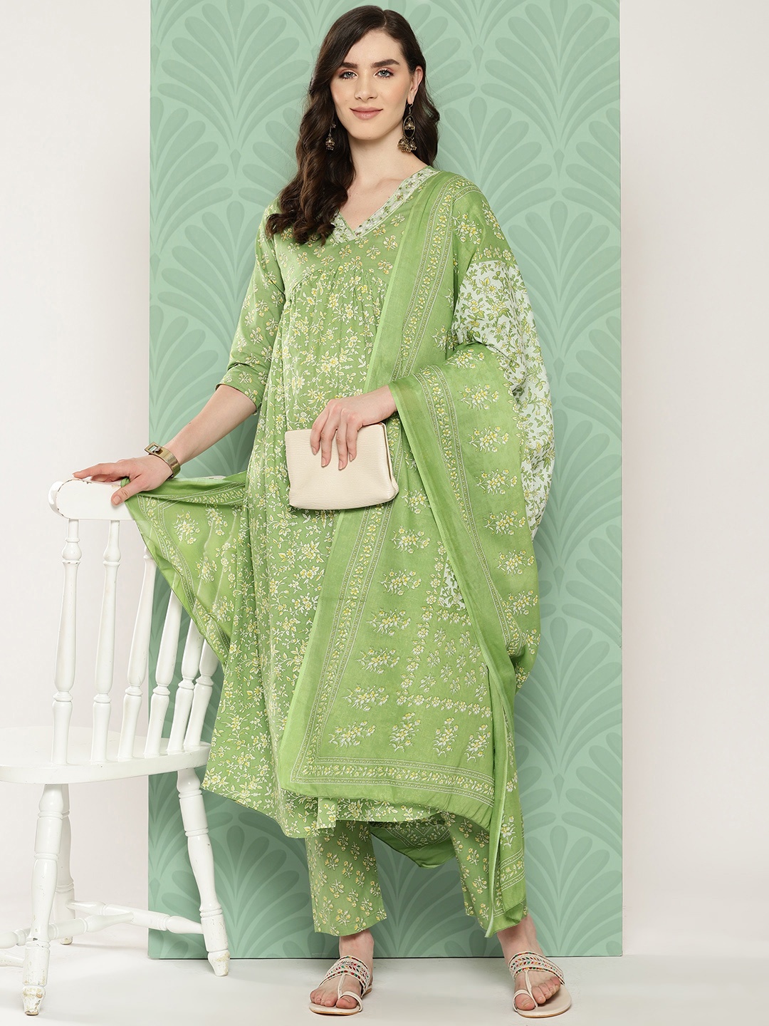 

Yufta Women Floral Printed Regular Pure Cotton Kurta with Trousers & With Dupatta, Green