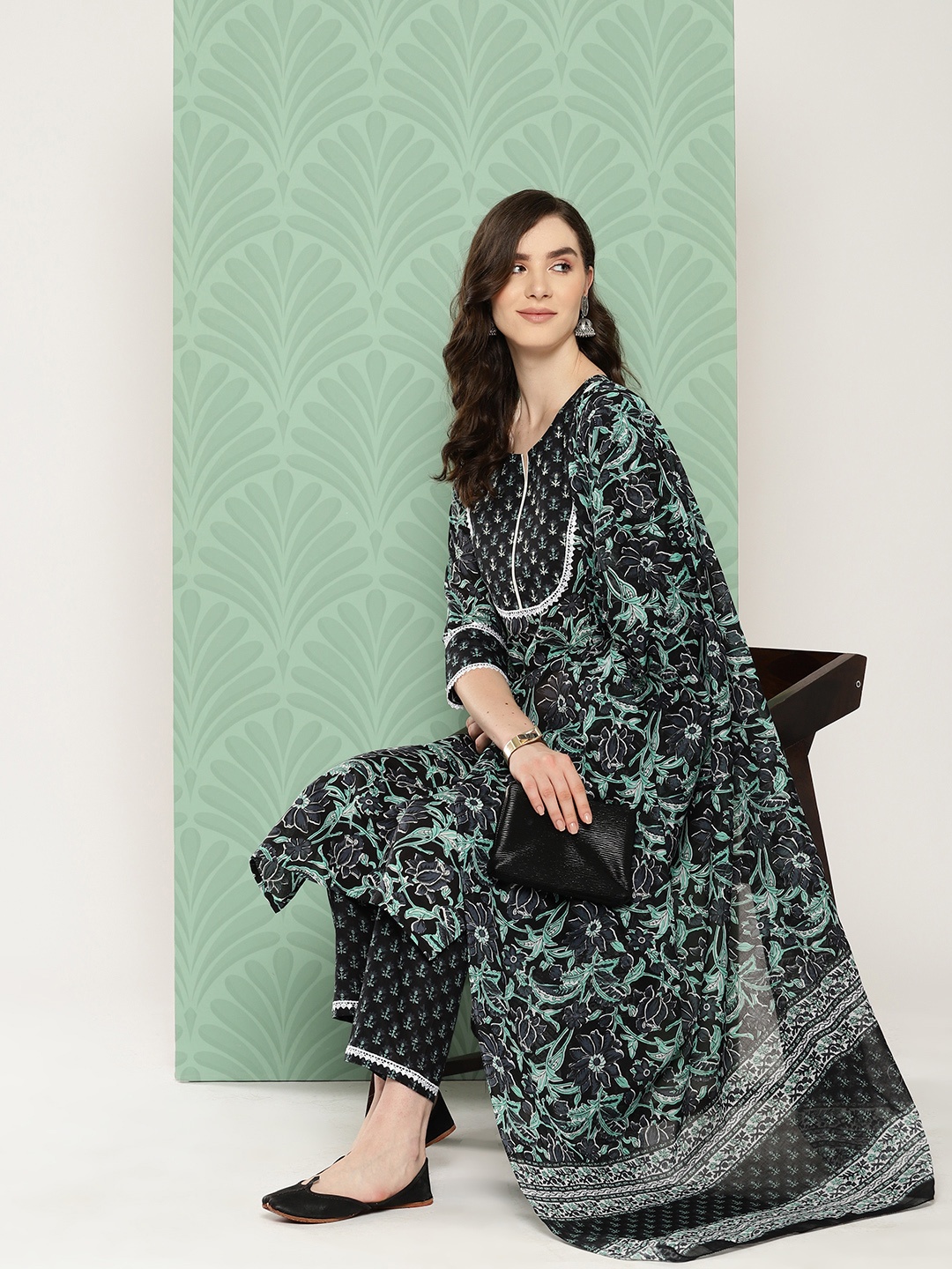 

Yufta Women Floral Printed Regular Pure Cotton Kurta with Trousers & With Dupatta, Black