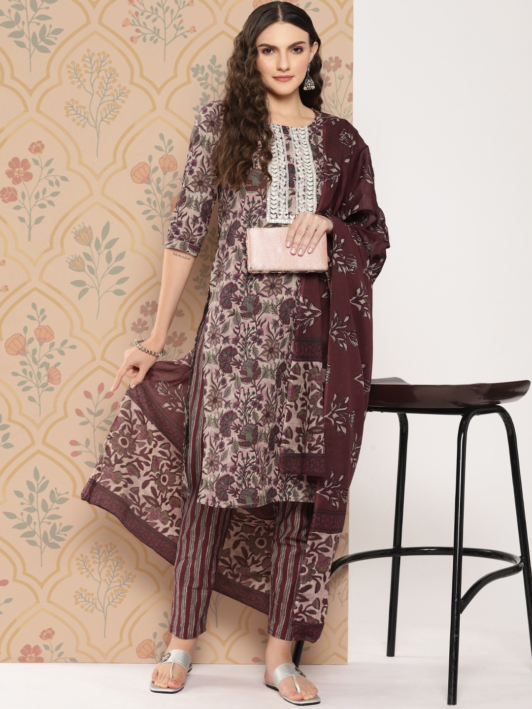 

Yufta Women Floral Printed Regular Thread Work Pure Cotton Kurta with Trousers & Dupatta, Maroon