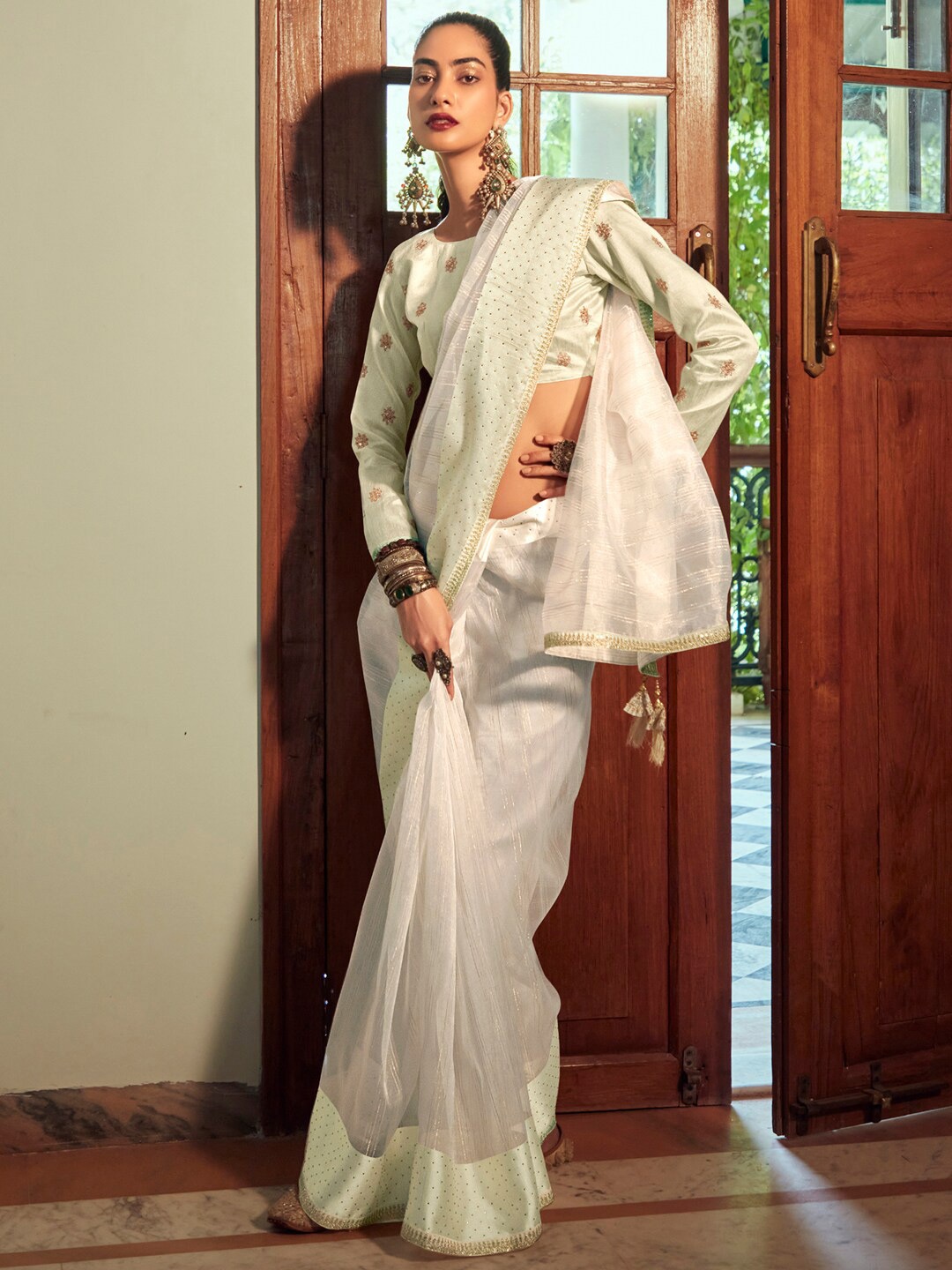 

Stylee LIFESTYLE Striped Beads & Stones Organza Saree, Cream