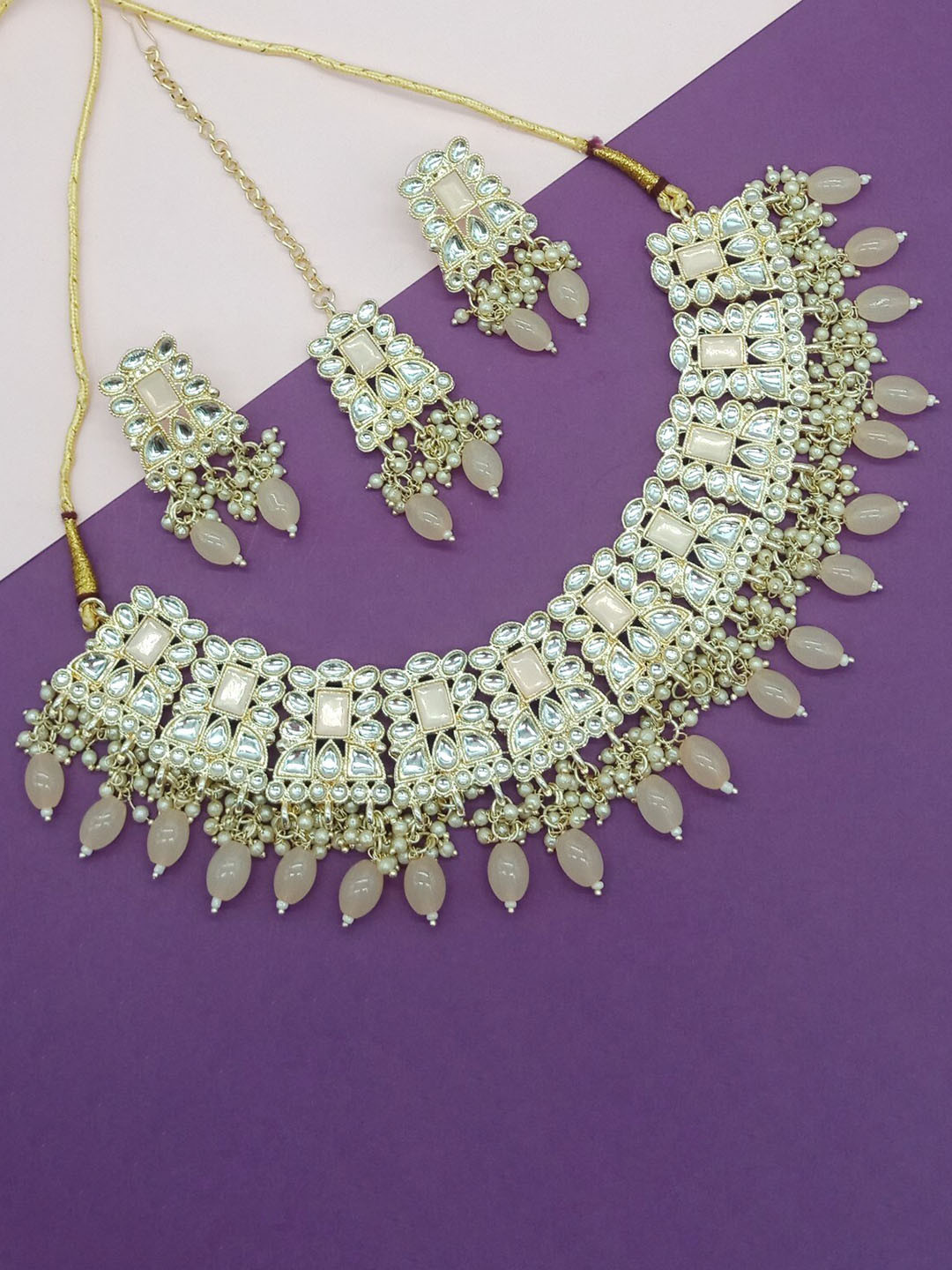 

AASHISH IMITATION Gold-Plated Kundan-Studded &Beaded Necklace & Earring Set