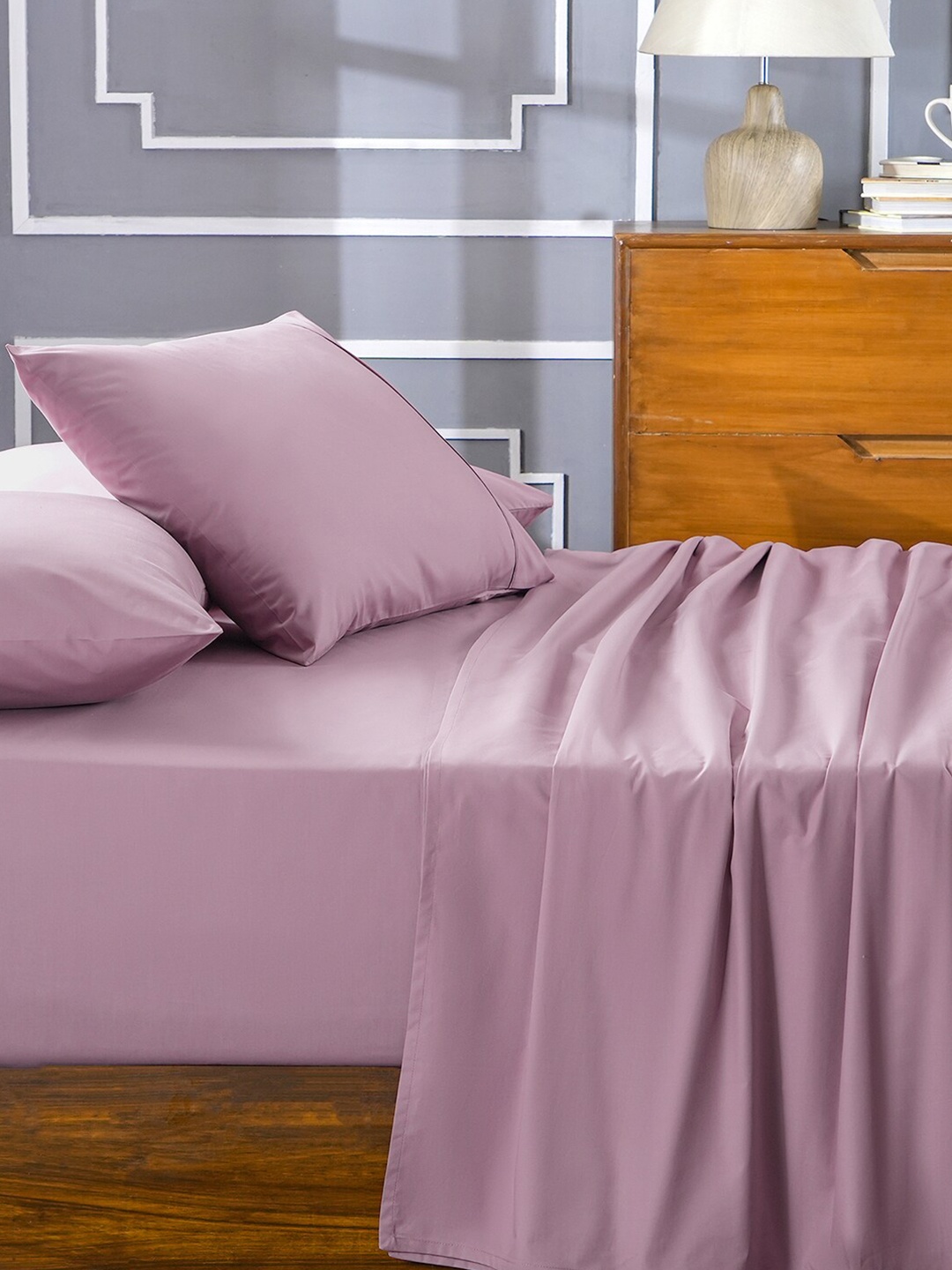 

MASPAR Colorart Eden Purple 144TC Cotton King Bedsheet With 2 Pillow Cover