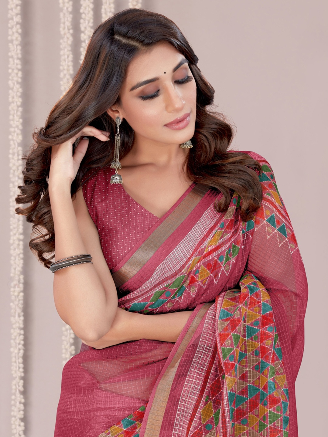 

MIRCHI FASHION Pink & Turquoise Blue Geometric Printed Zari Saree