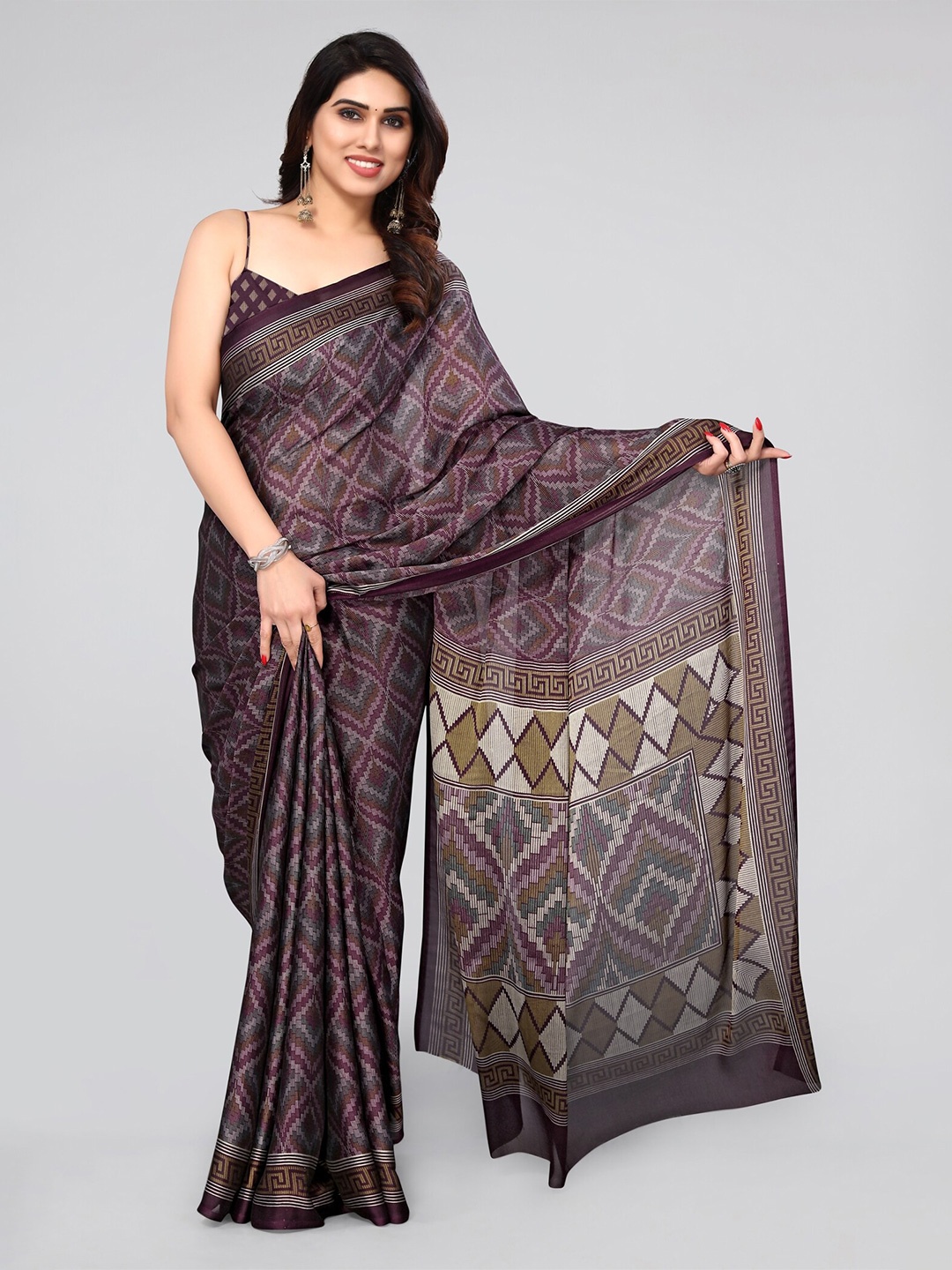 

MIRCHI FASHION Magenta & Beige Ethnic Motif Printed Saree