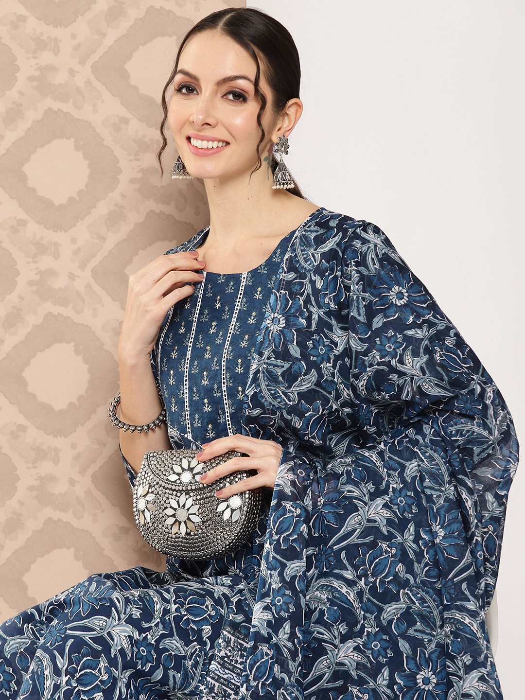 

Yufta Women Floral Printed Regular Pure Cotton Kurta with Trousers & With Dupatta, Navy blue
