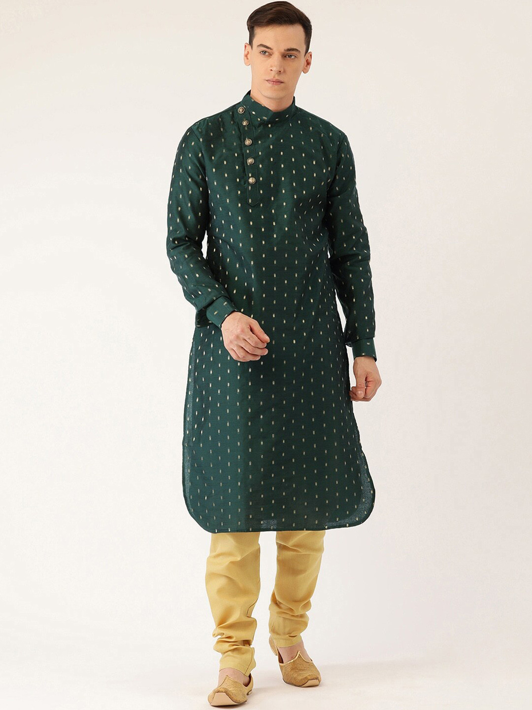 

Ethnovog Regular Kurta with Churidar, Green