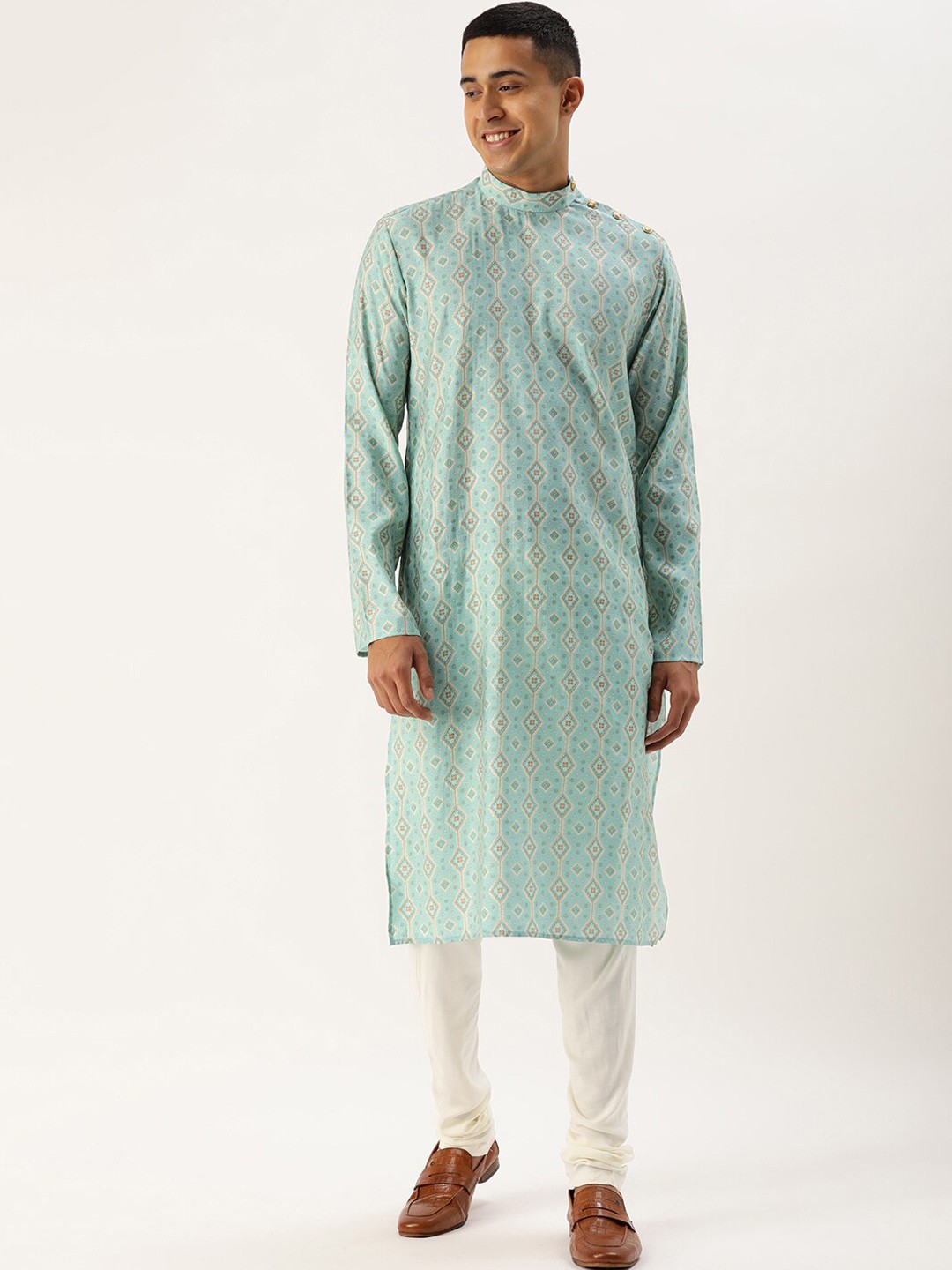 

Ethnovog Ethnic Motifs Printed Regular Kurta with Churidar, Blue