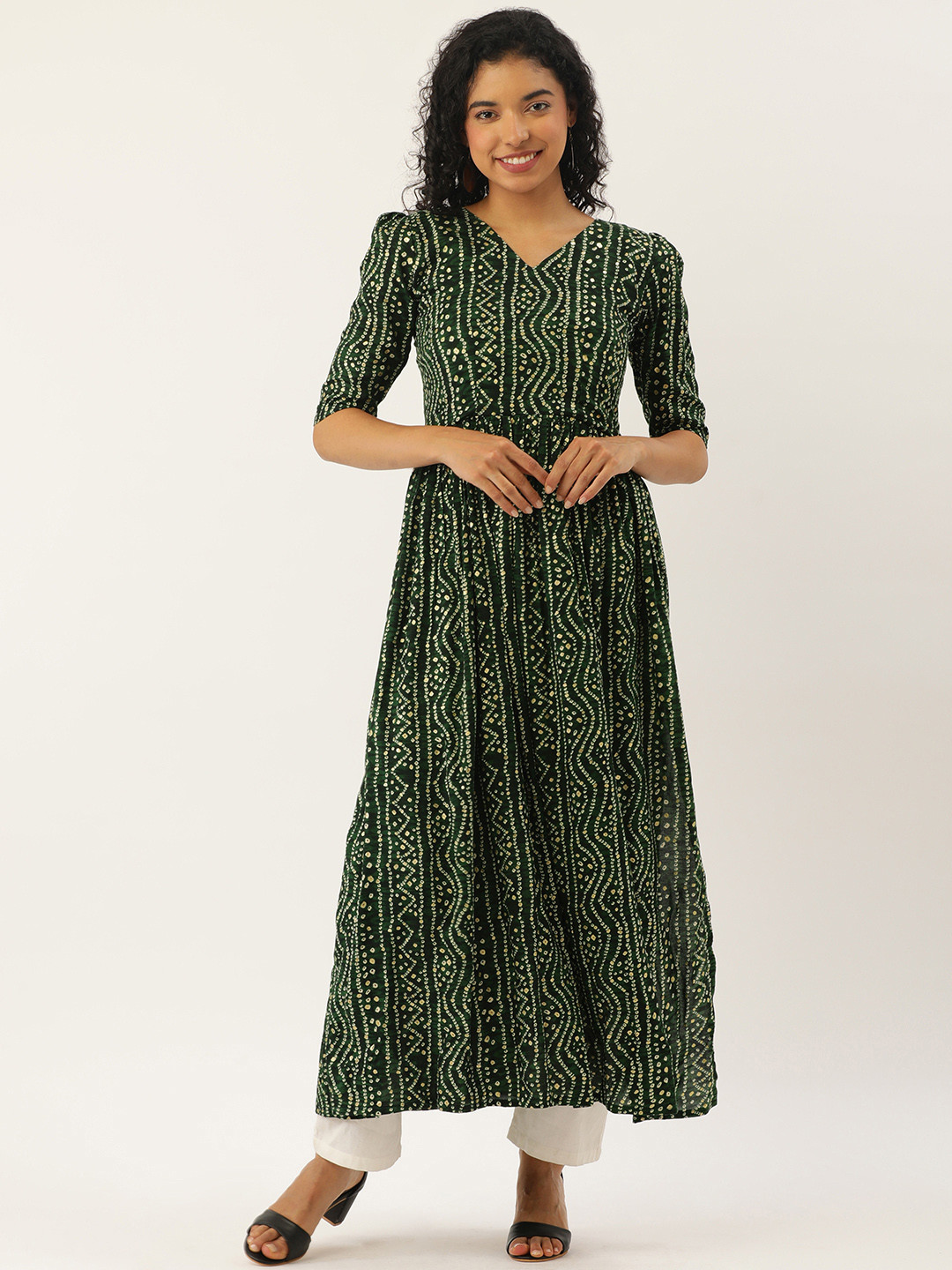 

LOOKNBOOK ART Bandhani Foil Printed Puff Sleeves Kurta, Green
