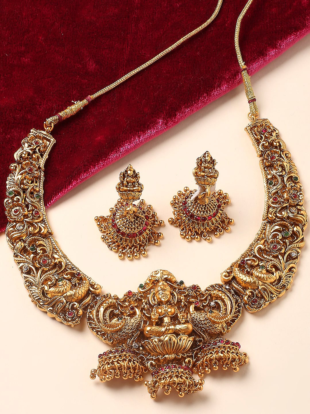 

OOMPH Laxmi Temple Necklace & Earrings Set, Gold