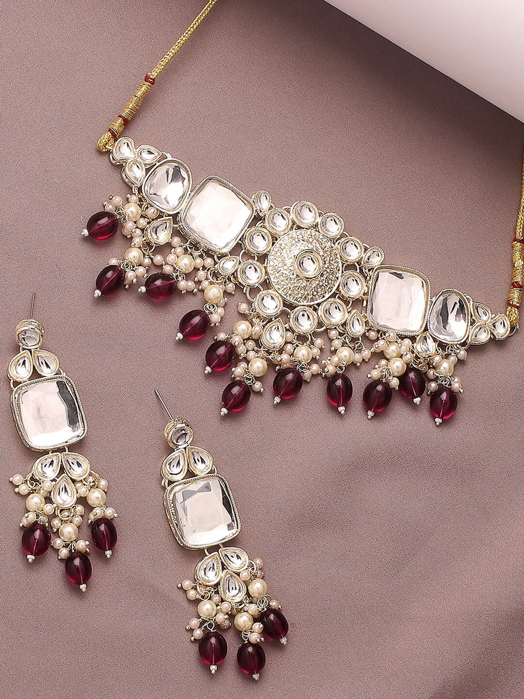 

OOMPH Gold Plated Kundan-Studded & Beaded Jewellery Set